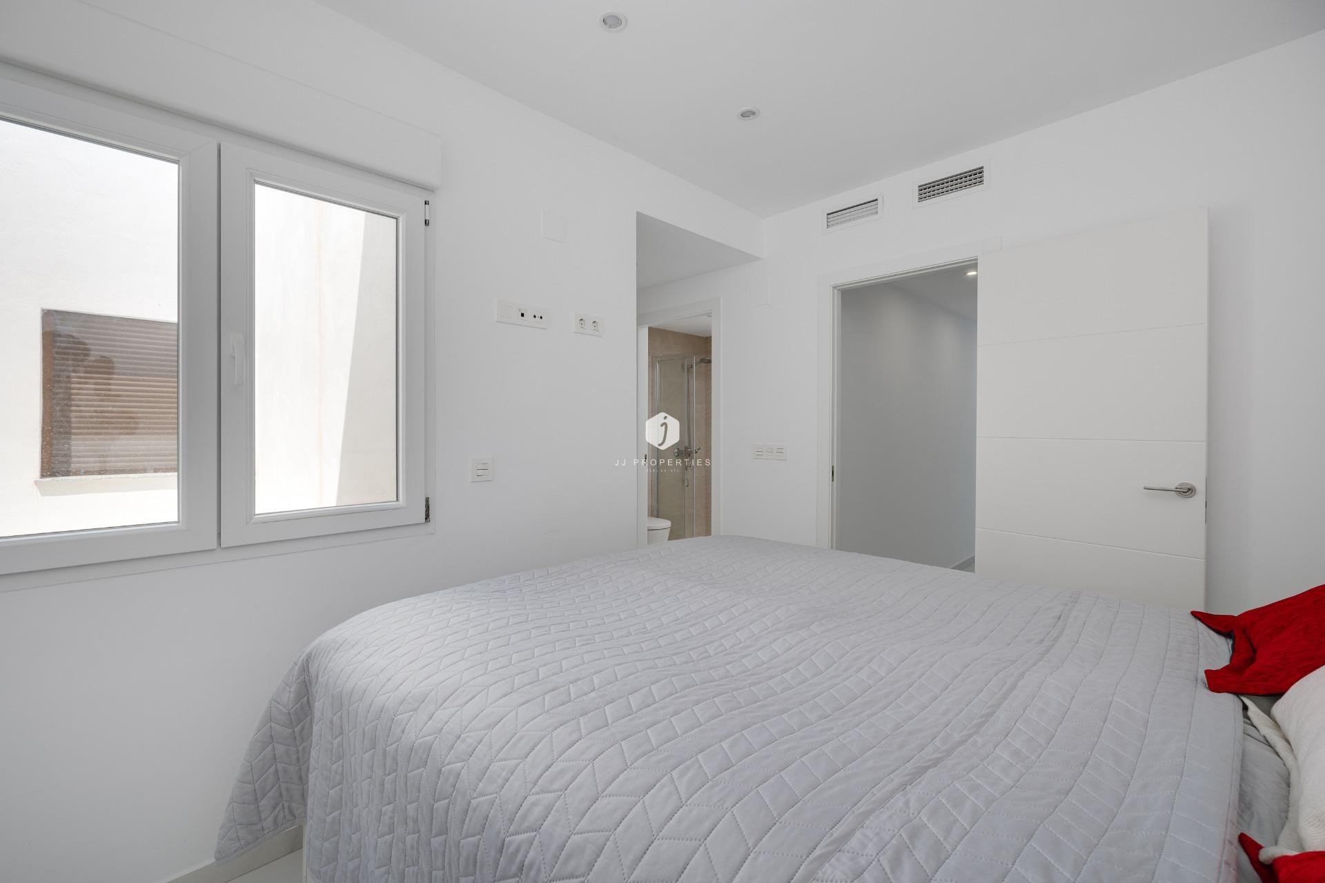 Aus zweiter Hand - Chalet -
Torrevieja - Los Balcones