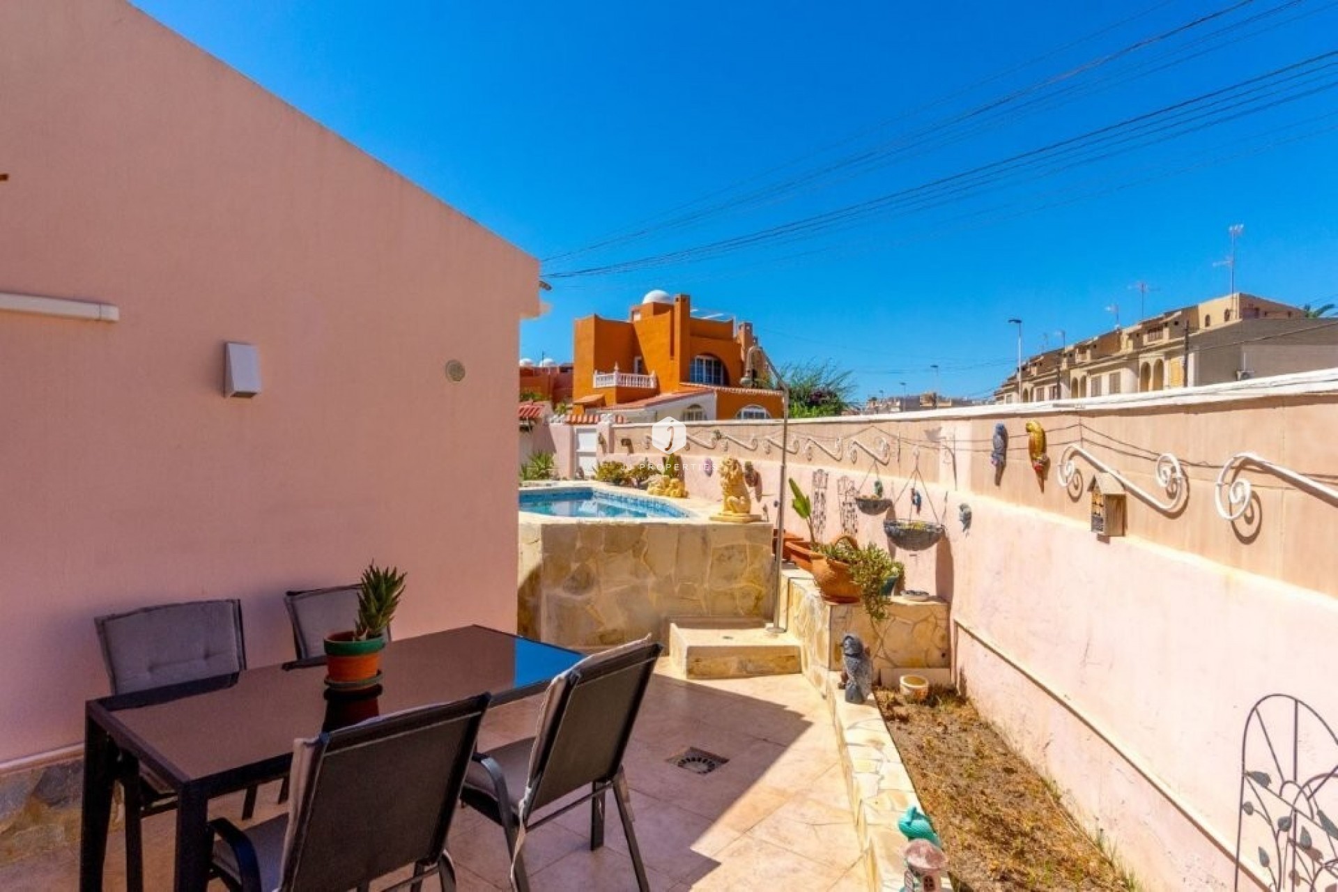 Aus zweiter Hand - Chalet -
Torrevieja - Los Frutales/ La Rosaleda