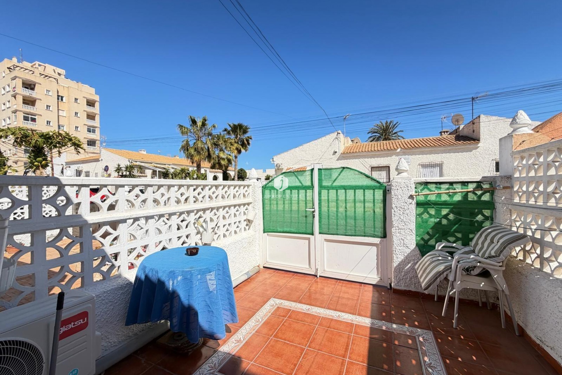 Aus zweiter Hand - Chalet -
Torrevieja - Nueva Torrevieja