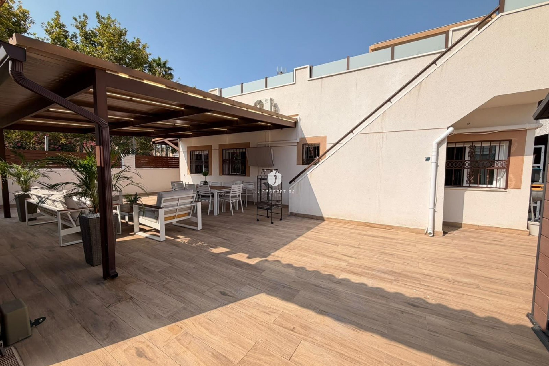 Aus zweiter Hand - Chalet -
Torrevieja - Nueva Torrevieja