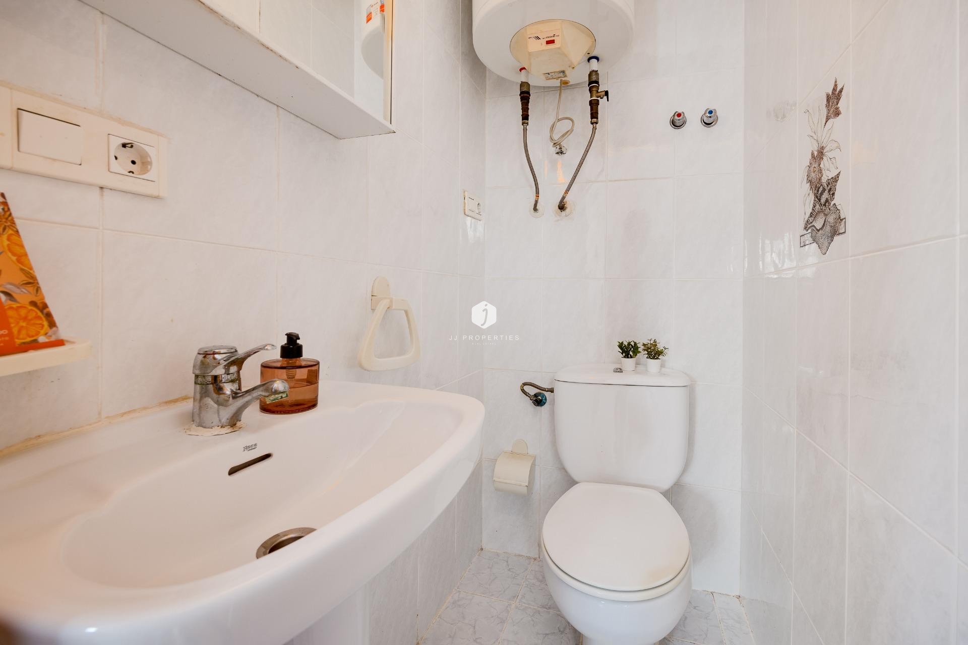 Aus zweiter Hand - Chalet -
Torrevieja - Paraje Natural