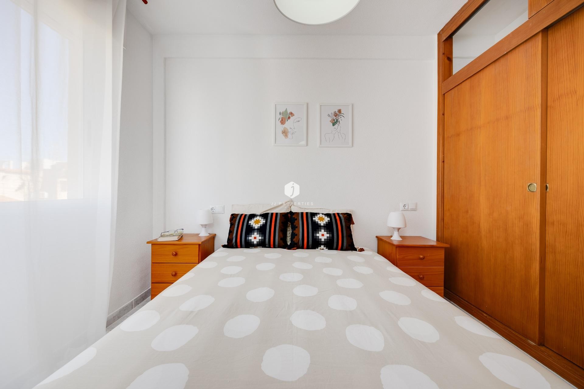 Aus zweiter Hand - Chalet -
Torrevieja - Paraje Natural