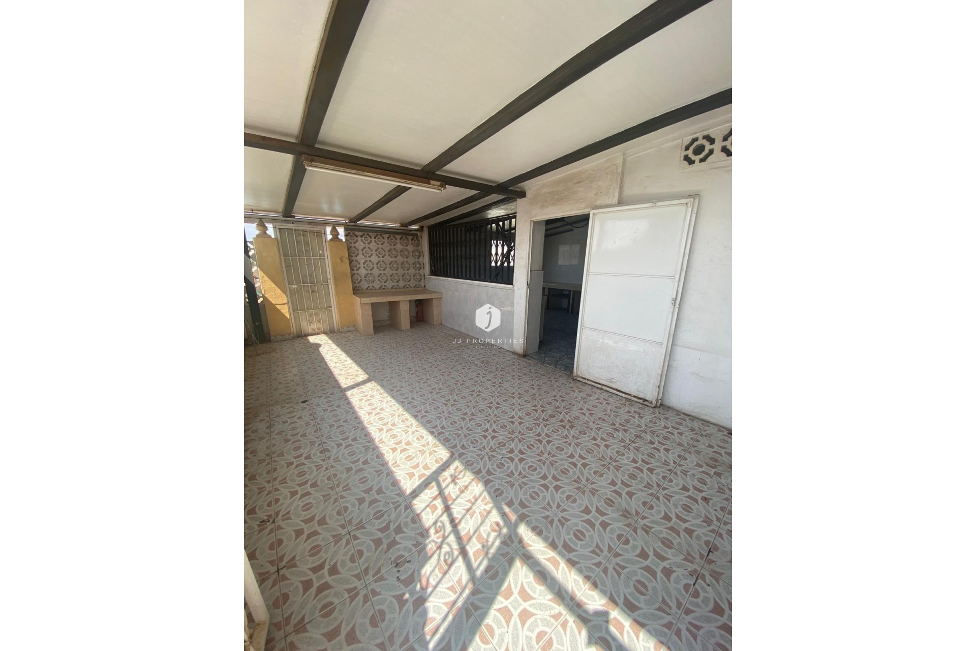 Aus zweiter Hand - Chalet -
Torrevieja - Parque Acuático - Sector 25