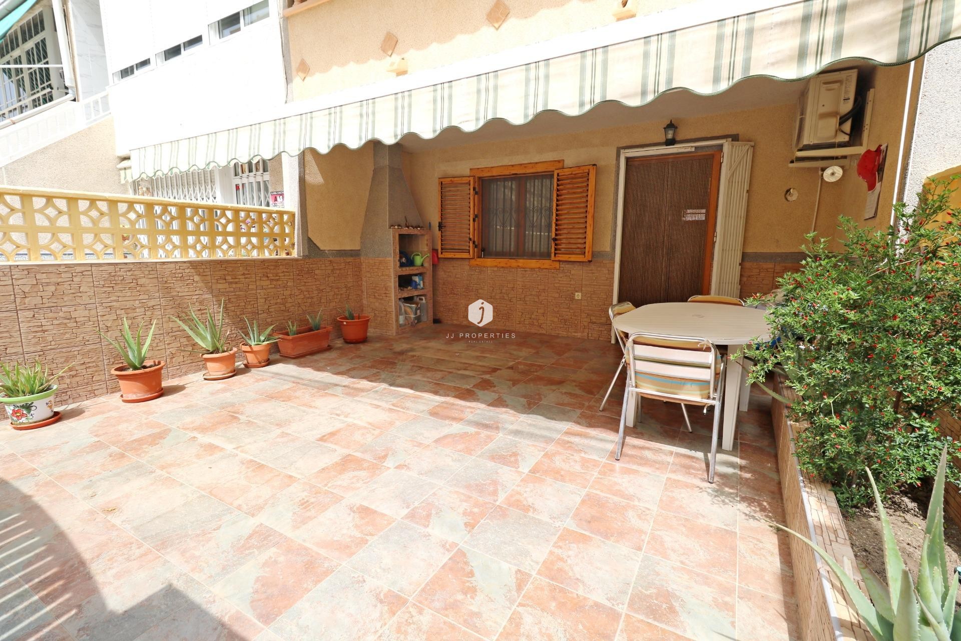 Aus zweiter Hand - Chalet -
Torrevieja - Playa de los Naufragos