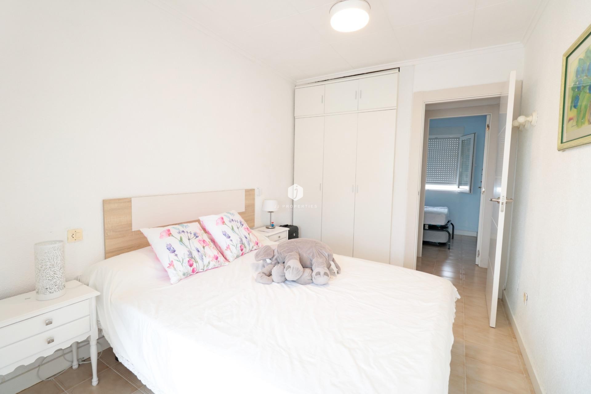Aus zweiter Hand - Chalet -
Torrevieja - Playa de los Naufragos