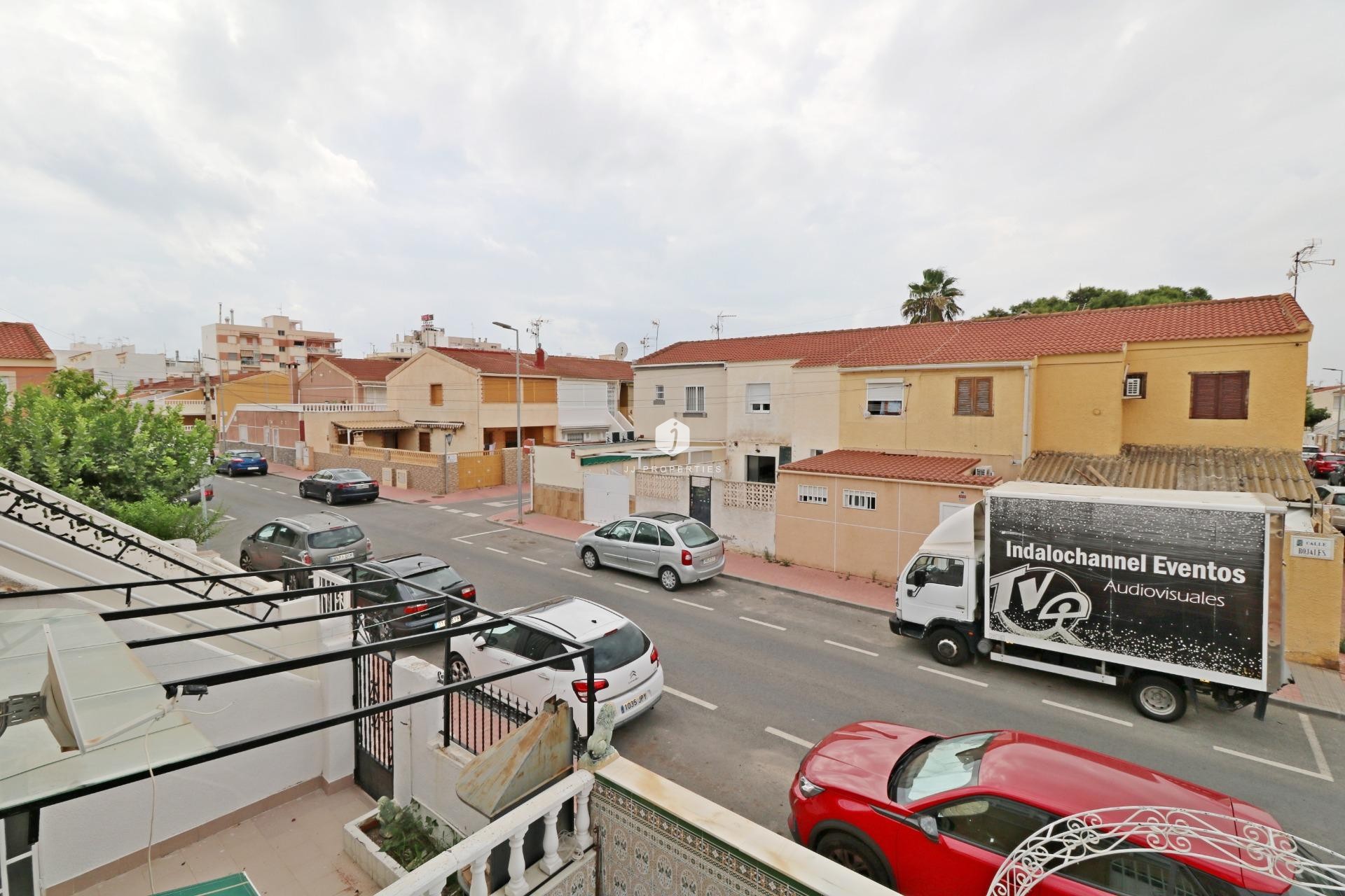 Aus zweiter Hand - Chalet -
Torrevieja - Playa de los Naufragos