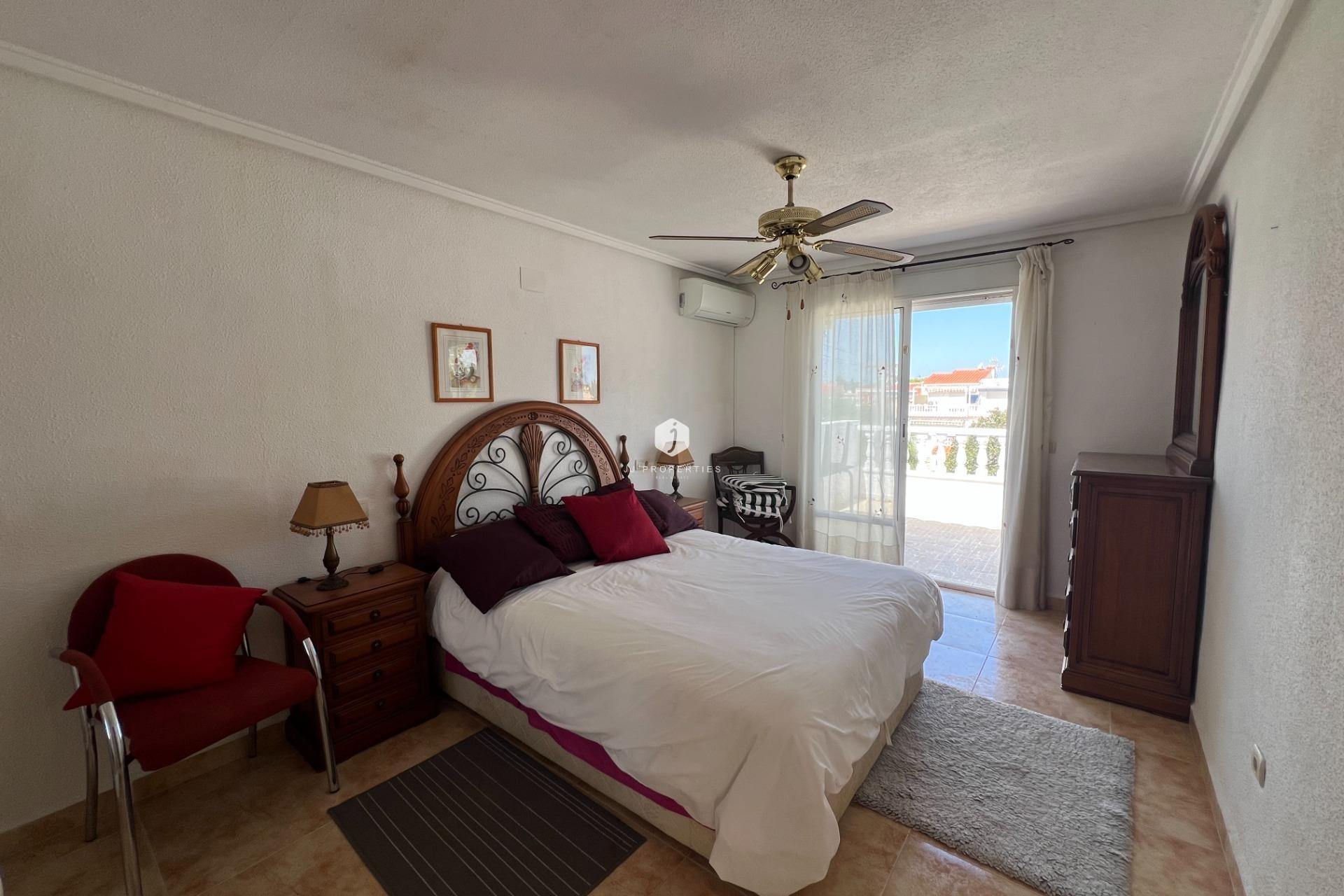 Aus zweiter Hand - Chalet -
Torrevieja - San luis