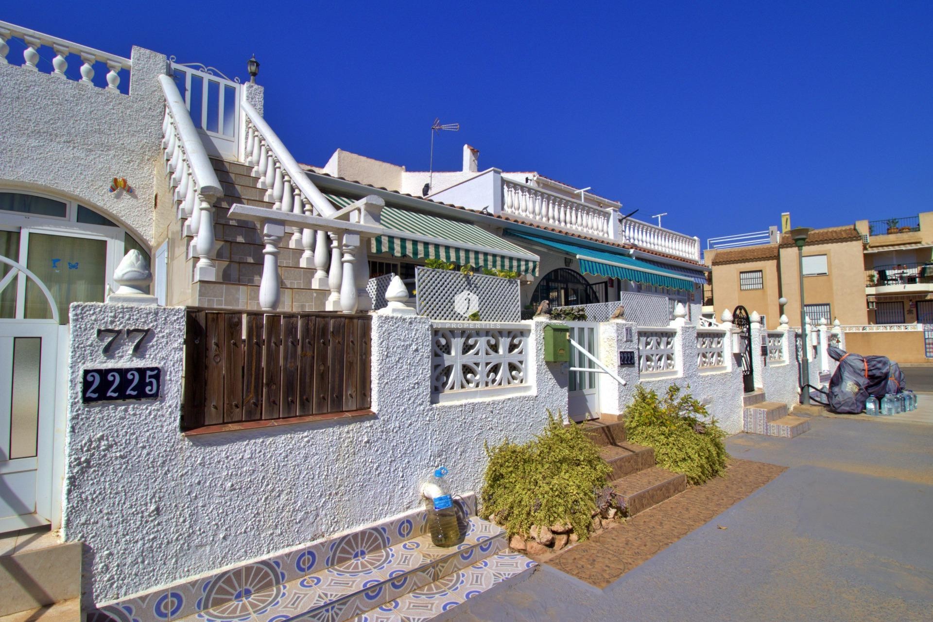 Aus zweiter Hand - Chalet -
Torrevieja - San luis