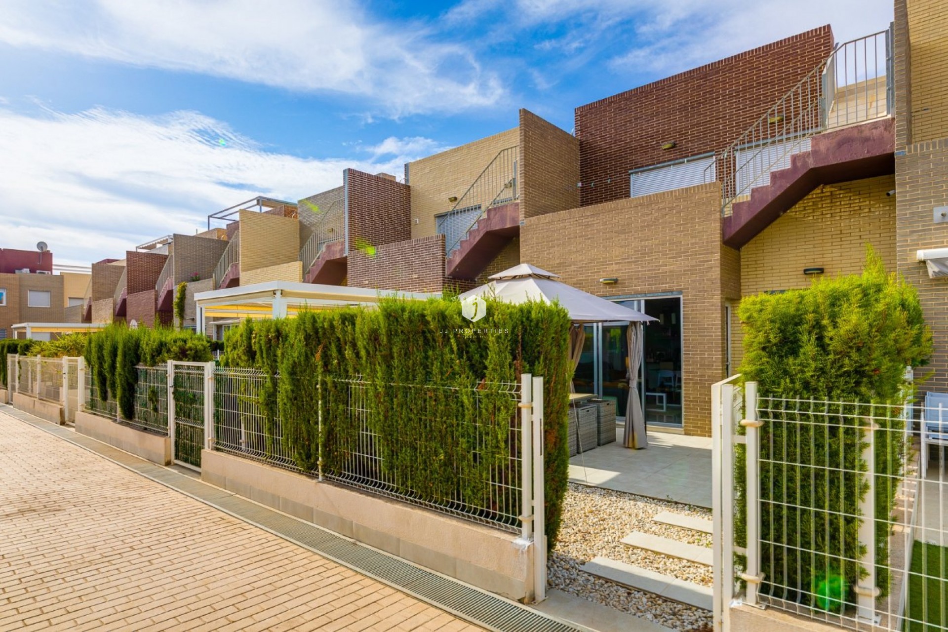 Aus zweiter Hand - Chalet -
Torrevieja - Sector 25