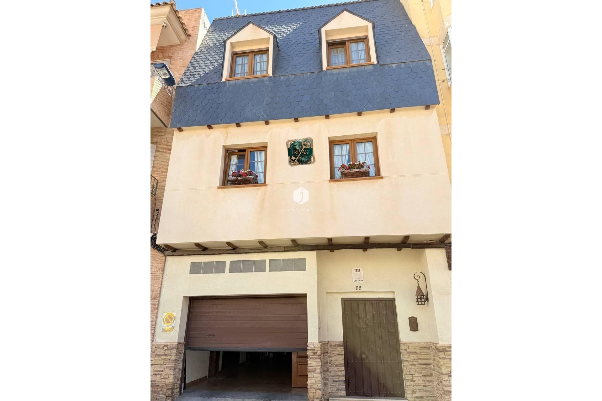 Aus zweiter Hand - Chalet -
Torrevieja