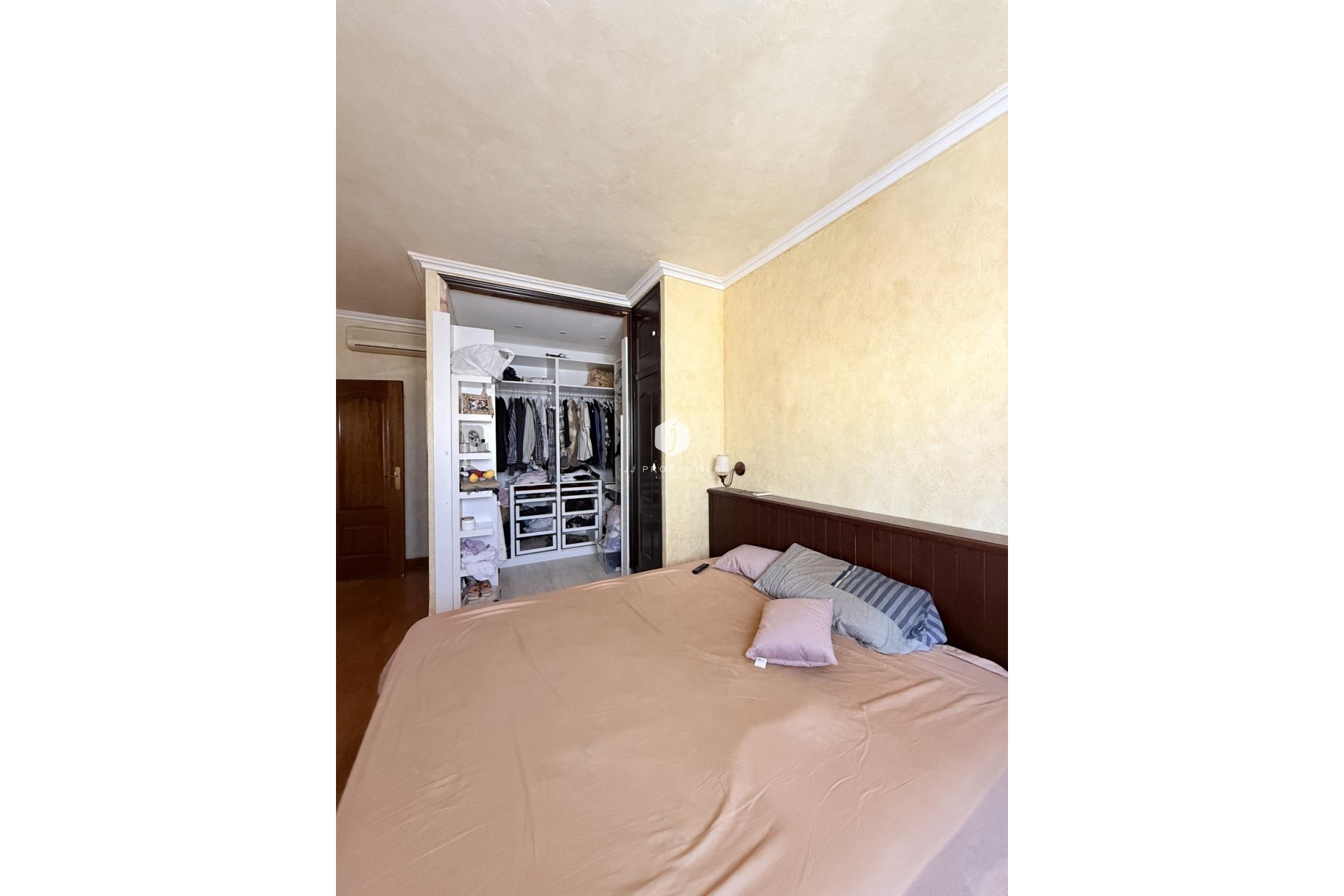 Aus zweiter Hand - Chalet -
Torrevieja