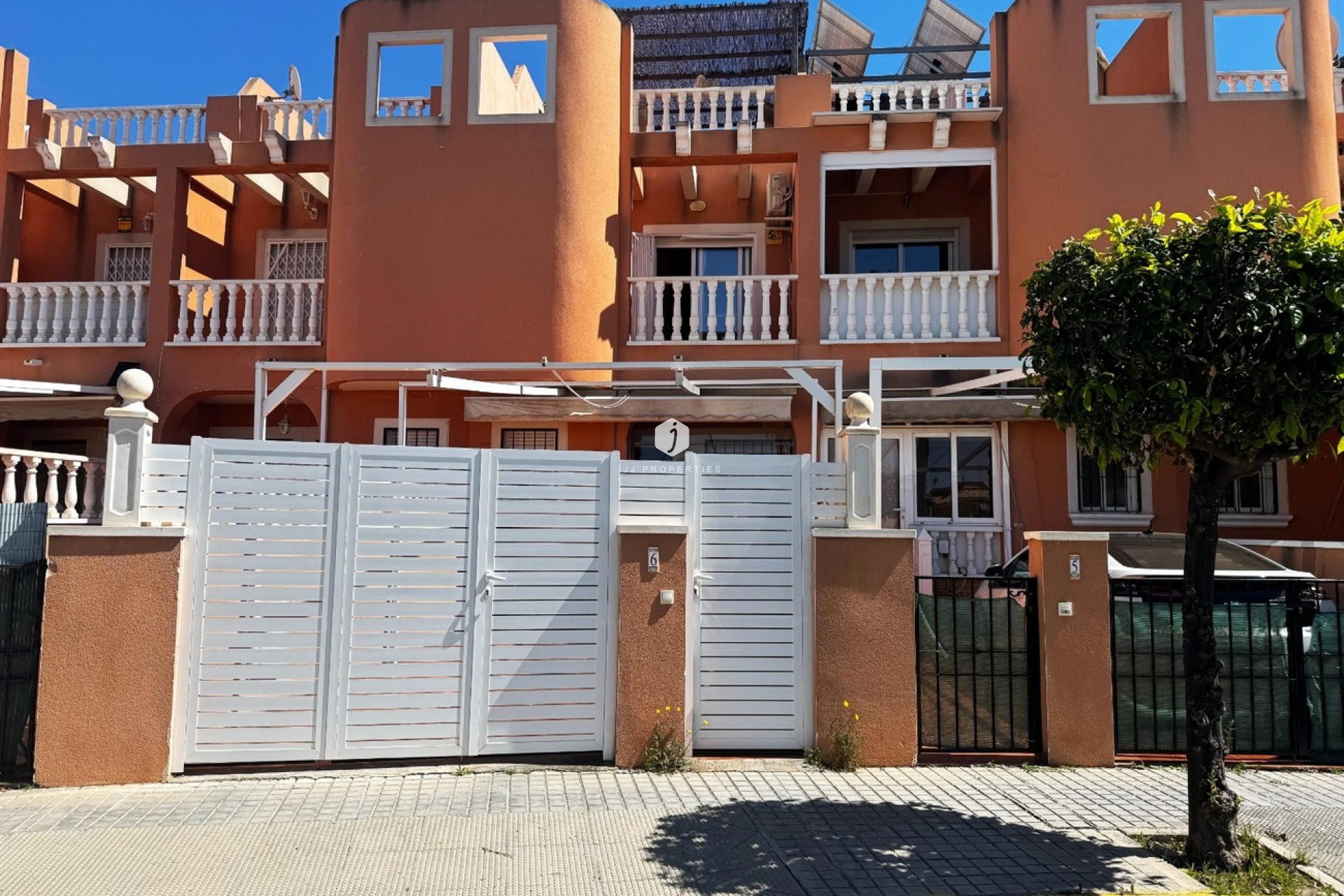 Aus zweiter Hand - Chalet -
Torrevieja