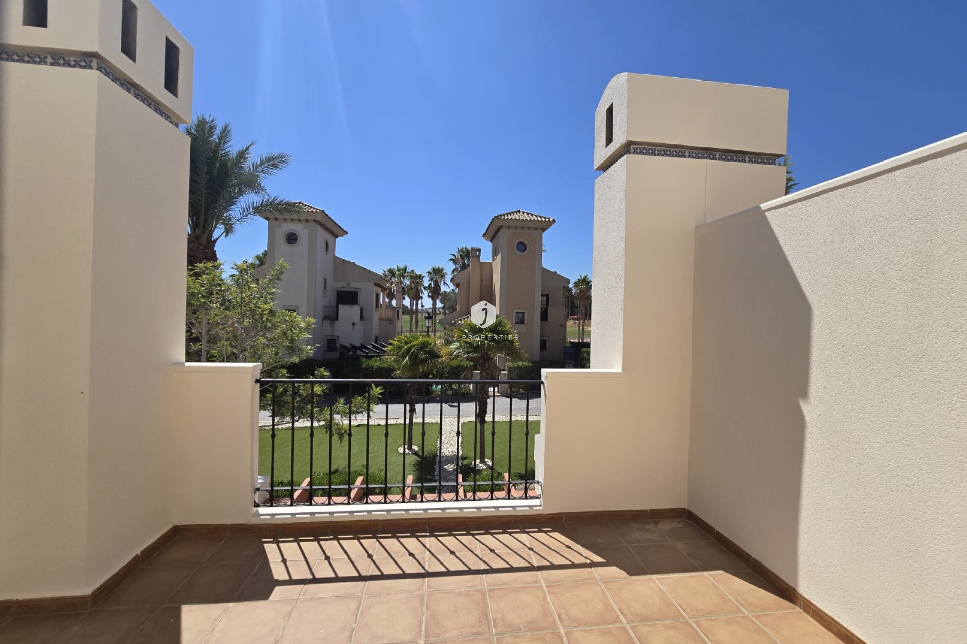 Aus zweiter Hand - Duplex -
Algorfa - Inland