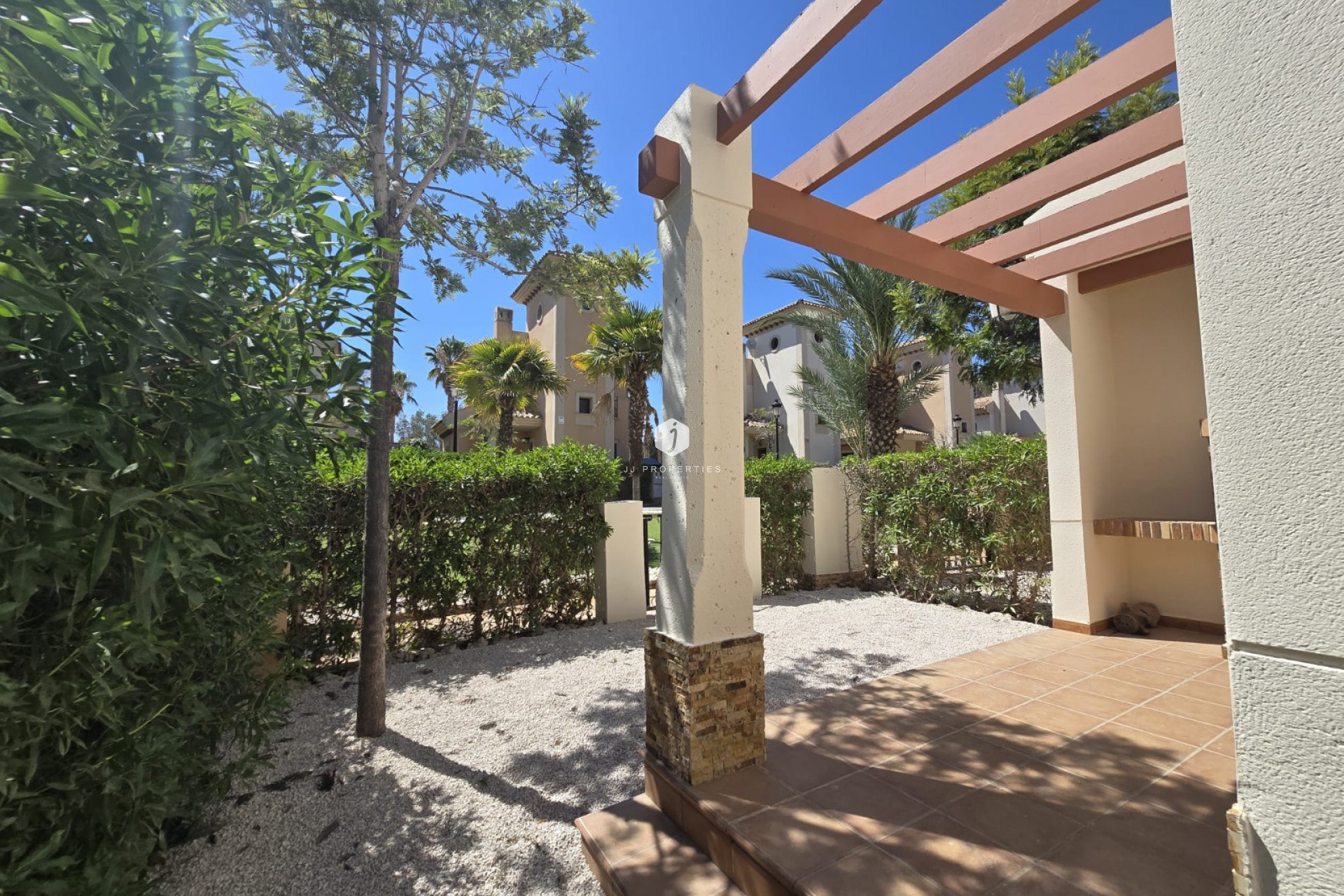 Aus zweiter Hand - Duplex -
Algorfa - Inland