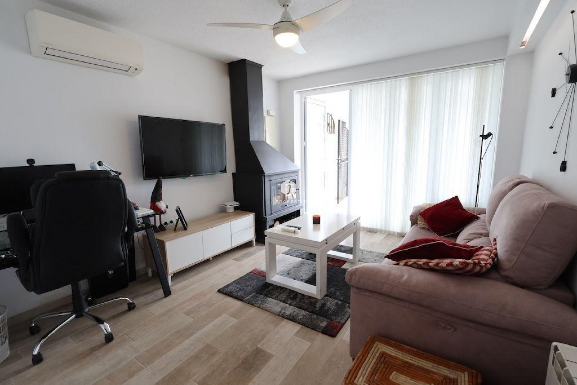 Aus zweiter Hand - Duplex -
Cabo Roig - Costa Blanca