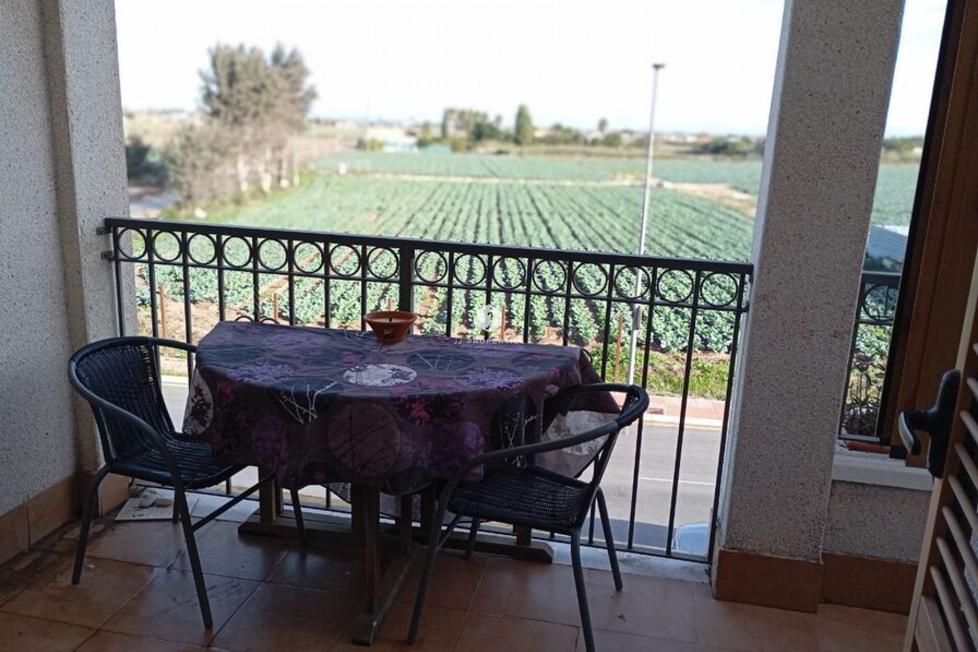 Aus zweiter Hand - Duplex -
Daya Vieja - Costa Blanca