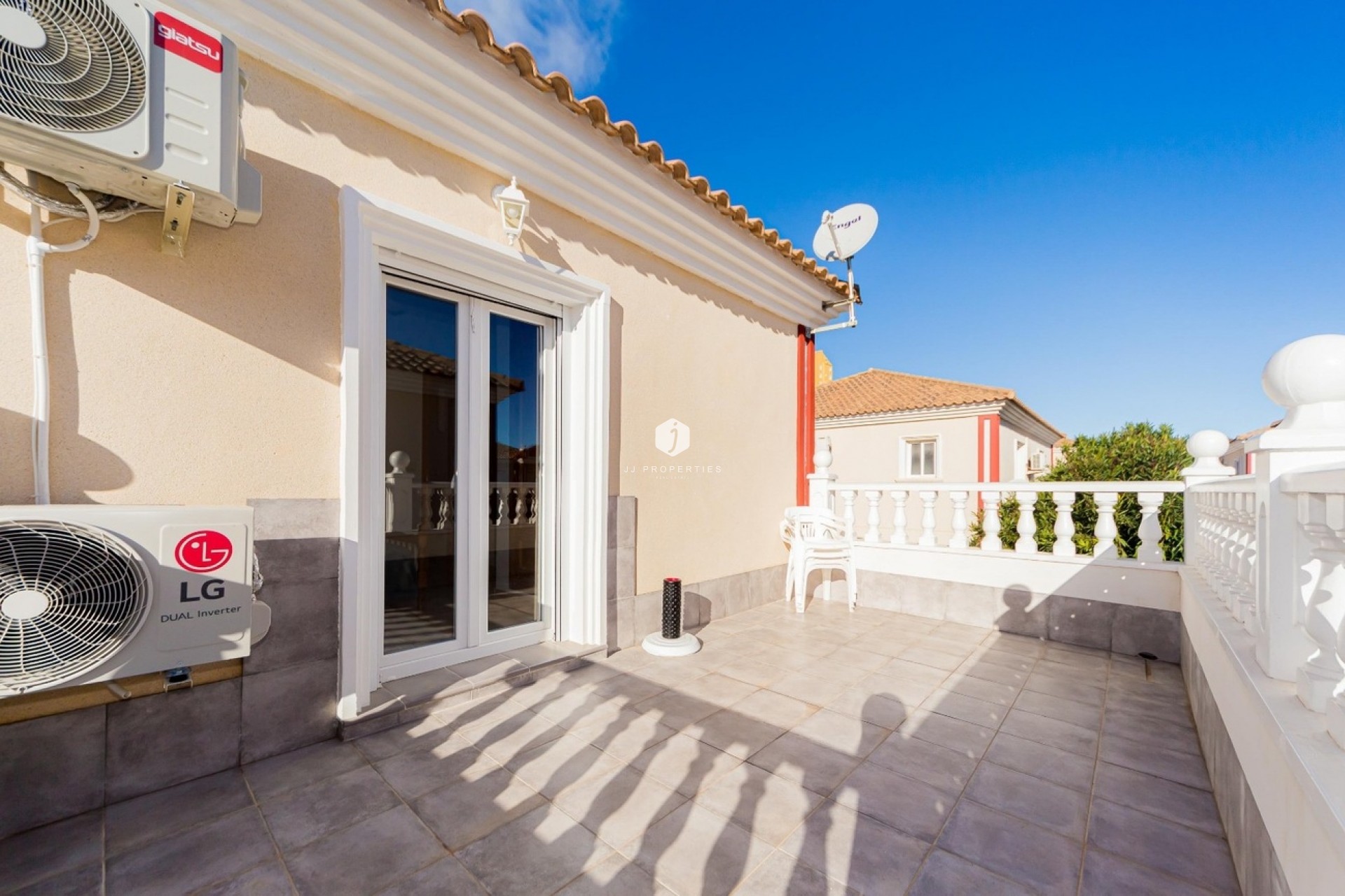 Aus zweiter Hand - Duplex -
Dehesa de Campoamor - Costa Blanca