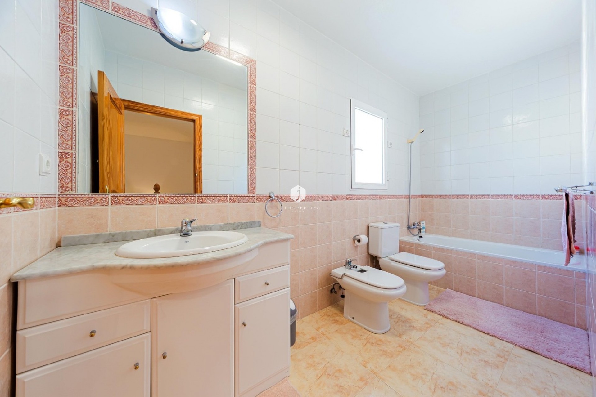 Aus zweiter Hand - Duplex -
Dehesa de Campoamor - Costa Blanca