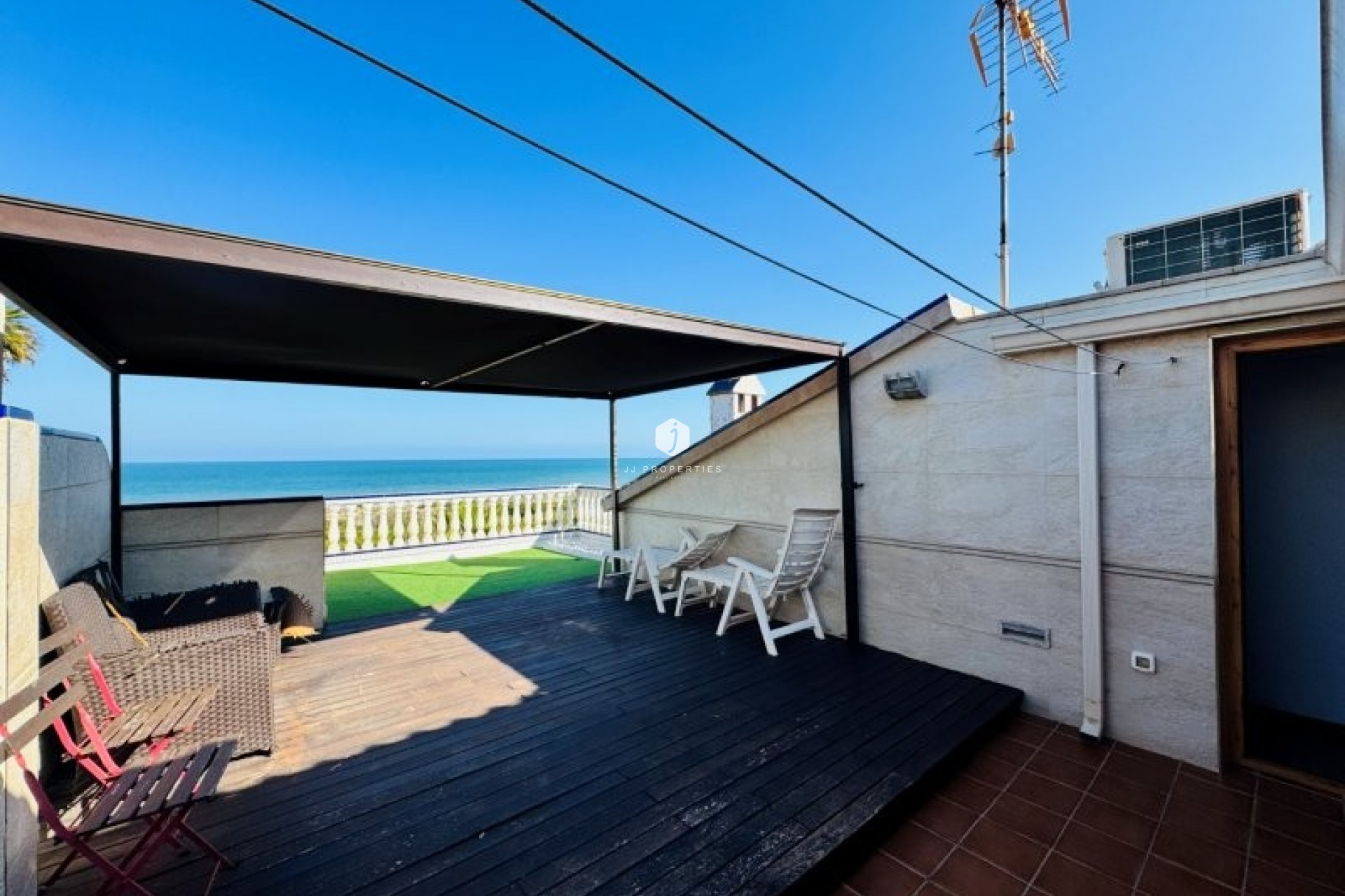 Aus zweiter Hand - Duplex -
Guardamar del Segura - Costa Blanca
