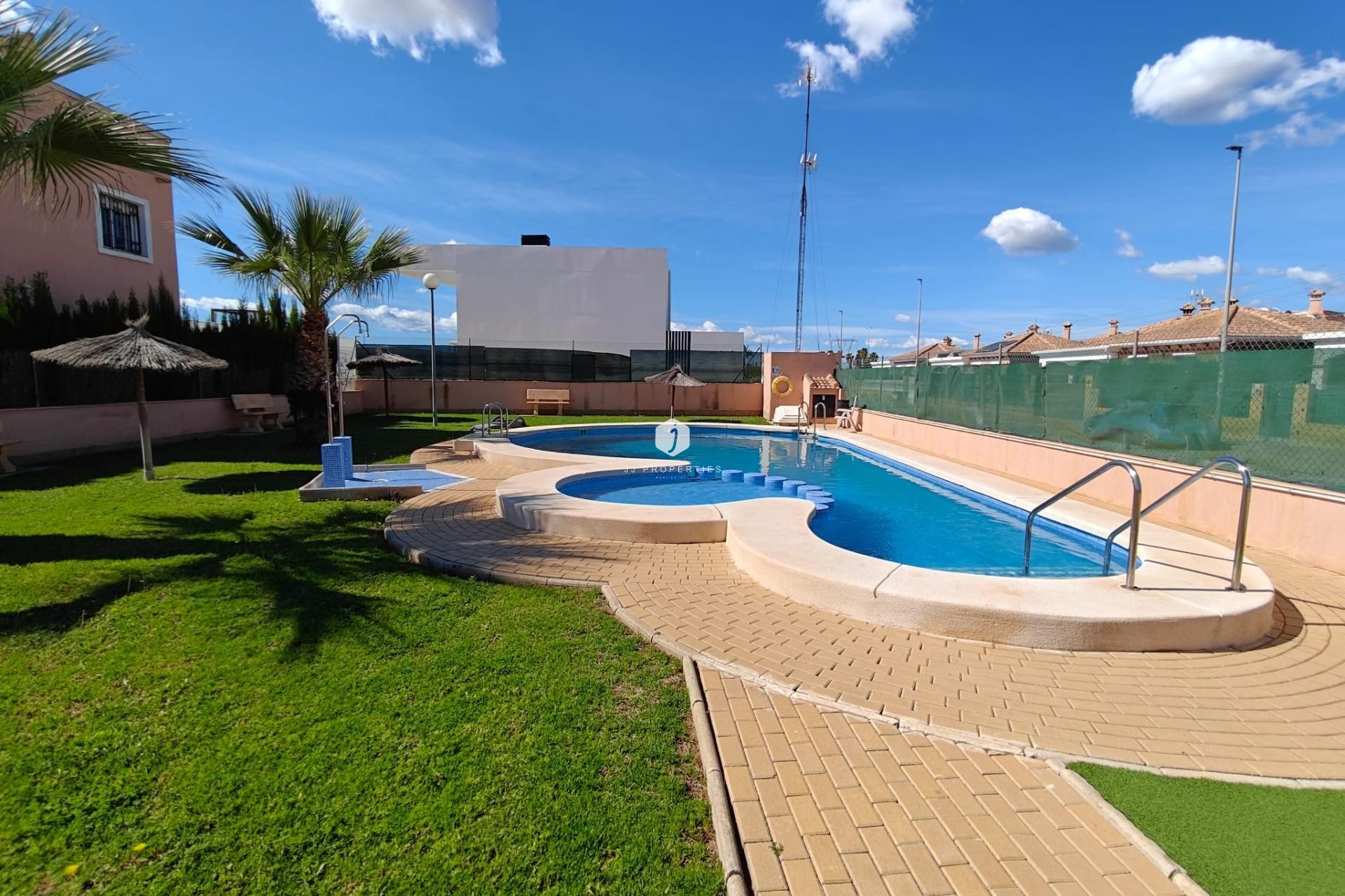 Aus zweiter Hand - Duplex -
Los Montesinos - Costa Blanca Sur