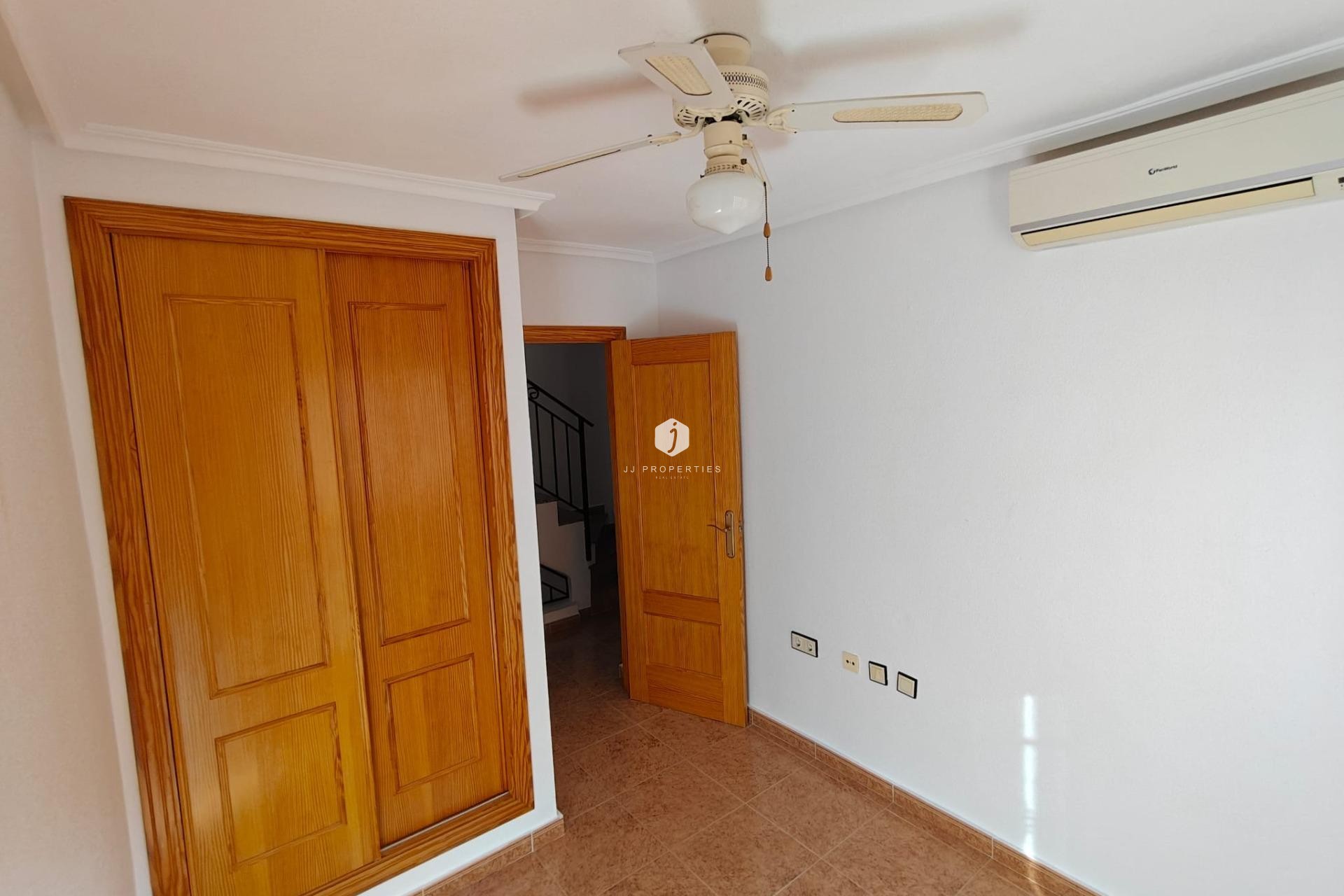 Aus zweiter Hand - Duplex -
Los Montesinos - Costa Blanca Sur