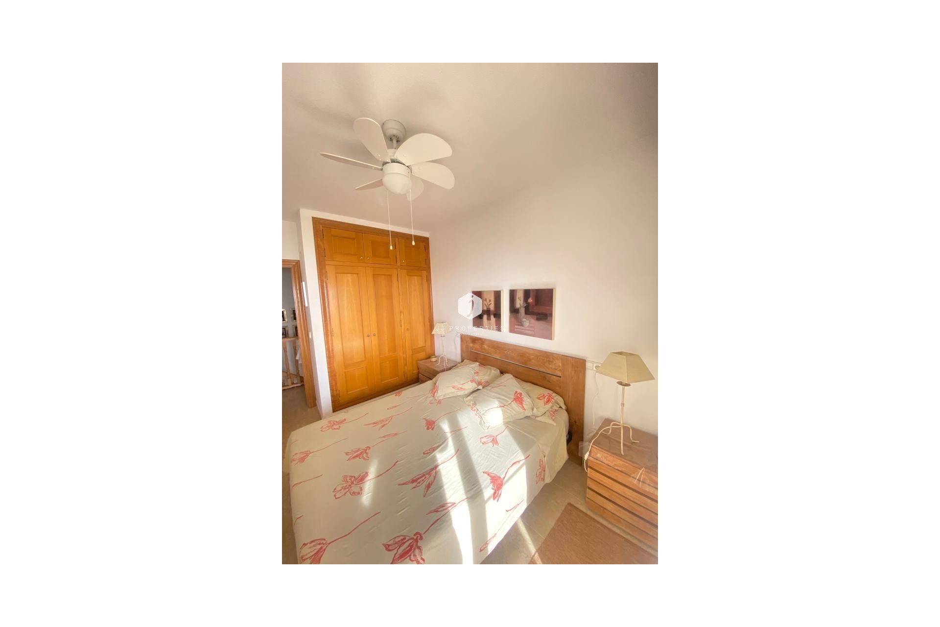 Aus zweiter Hand - Duplex -
Orihuela Costa - Campoamor