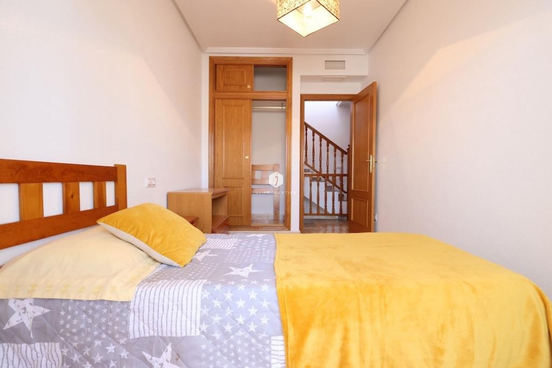 Aus zweiter Hand - Duplex -
Orihuela Costa - Costa Blanca