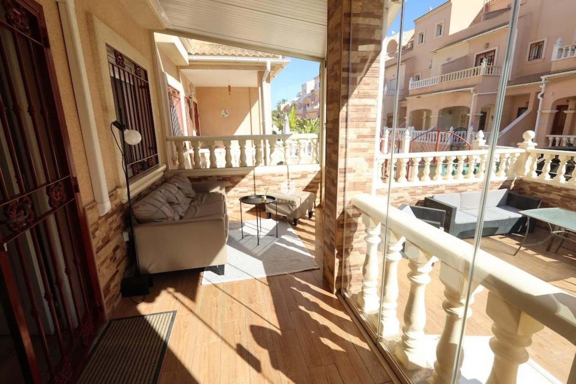 Aus zweiter Hand - Duplex -
Orihuela Costa - Costa Blanca