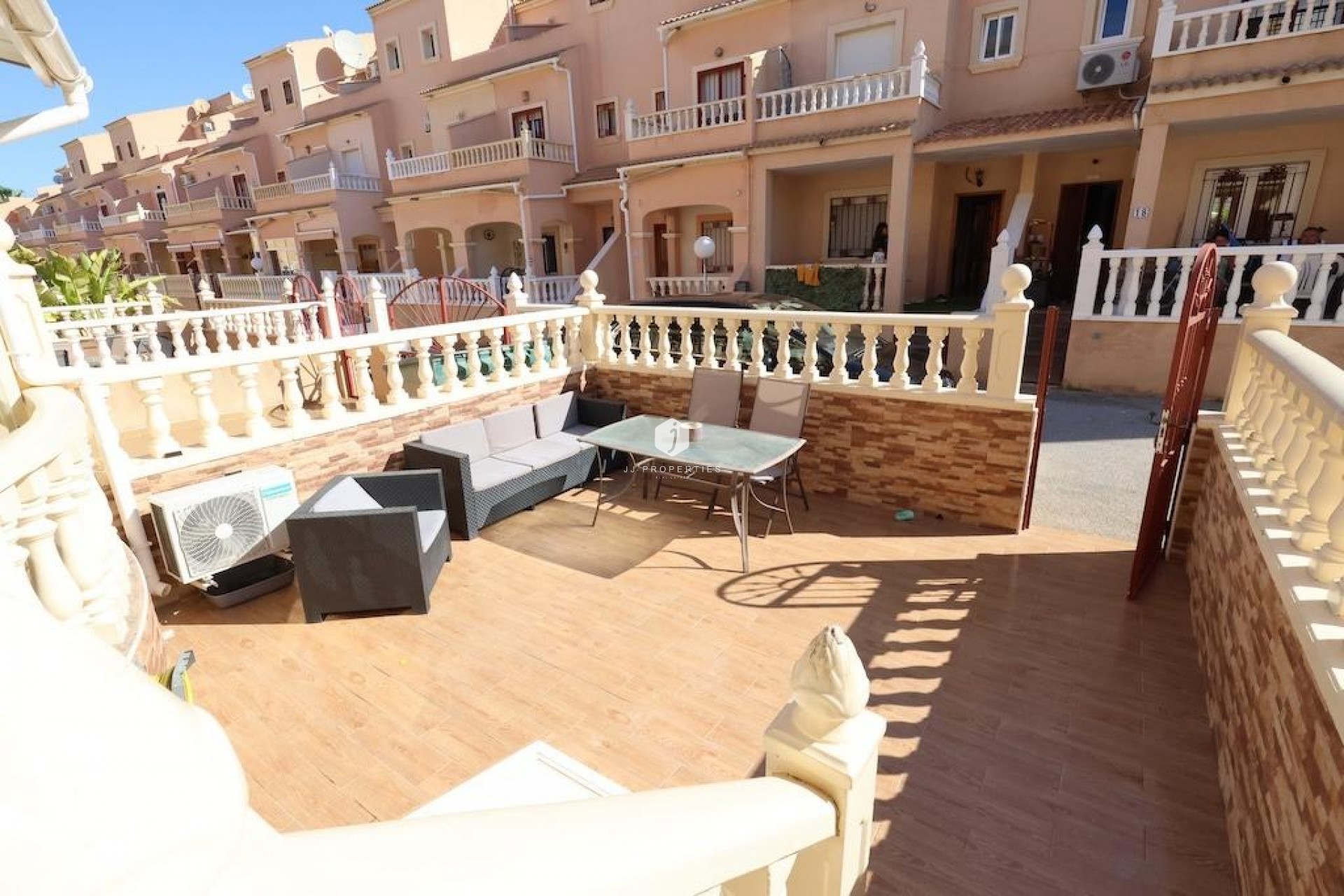 Aus zweiter Hand - Duplex -
Orihuela Costa - Costa Blanca