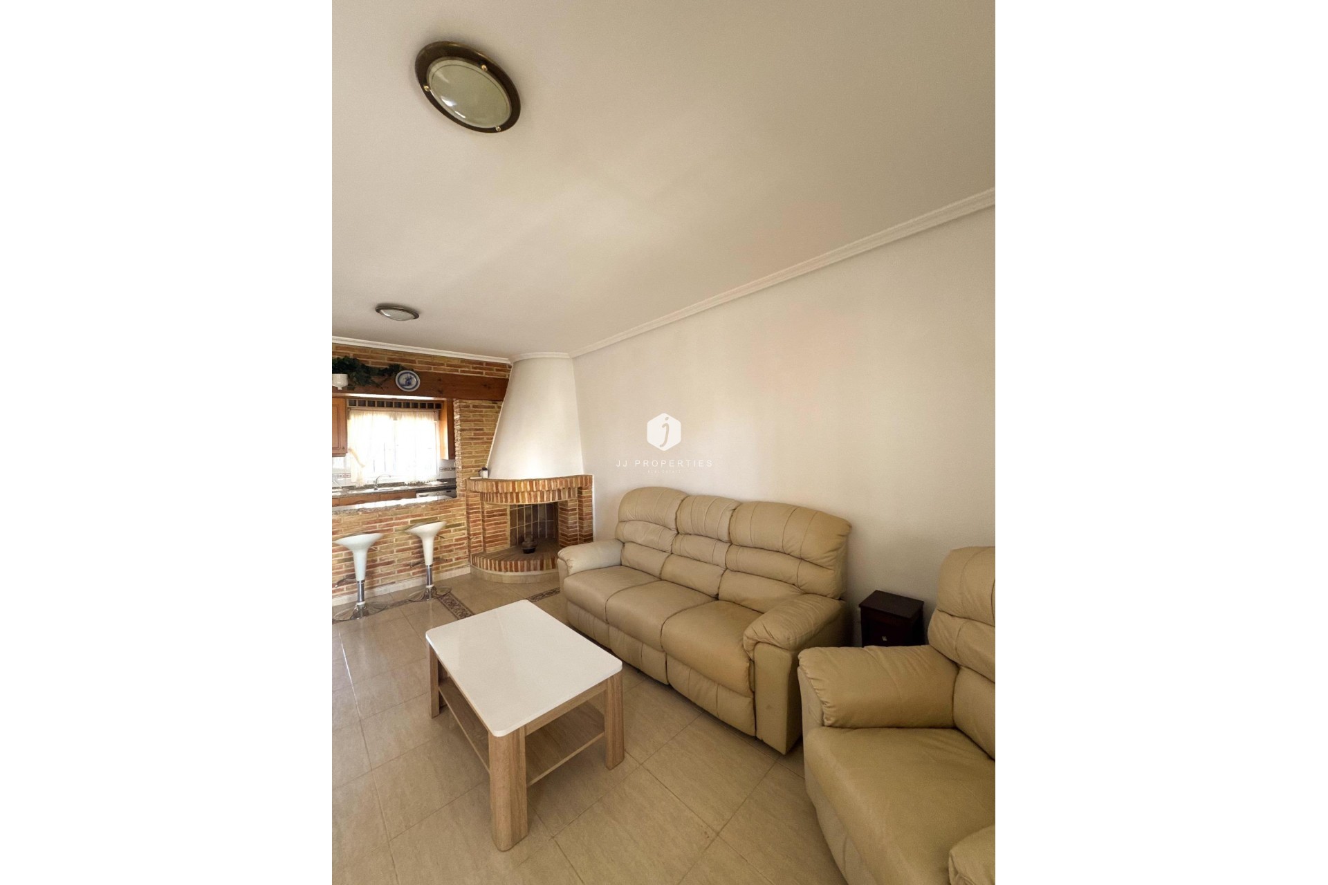 Aus zweiter Hand - Duplex -
Orihuela Costa - Los Almendros-la Florida