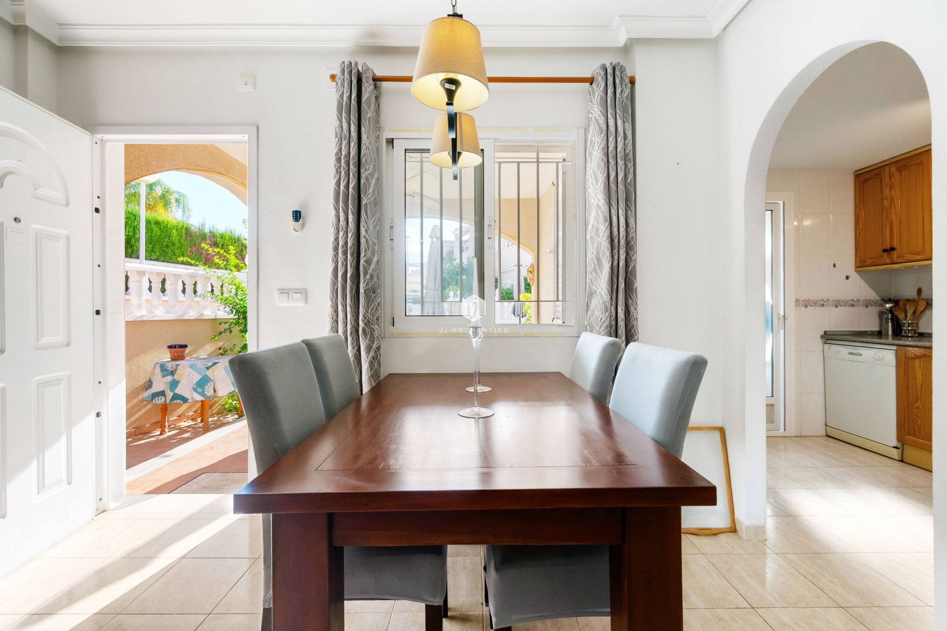 Aus zweiter Hand - Duplex -
Orihuela Costa - Playa Flamenca