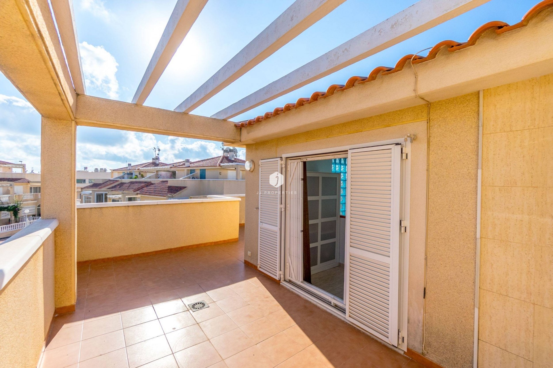Aus zweiter Hand - Duplex -
Orihuela Costa - Playa Flamenca