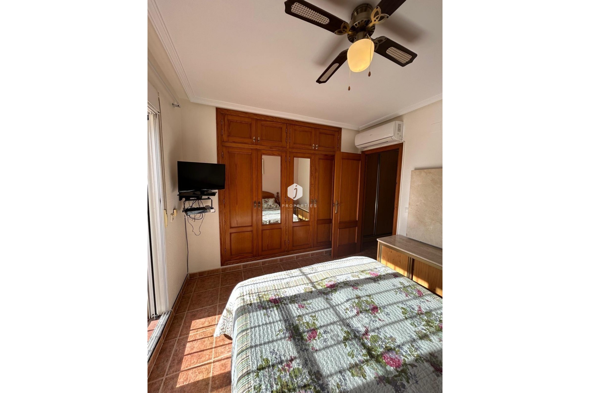 Aus zweiter Hand - Duplex -
Orihuela Costa - Punta Prima