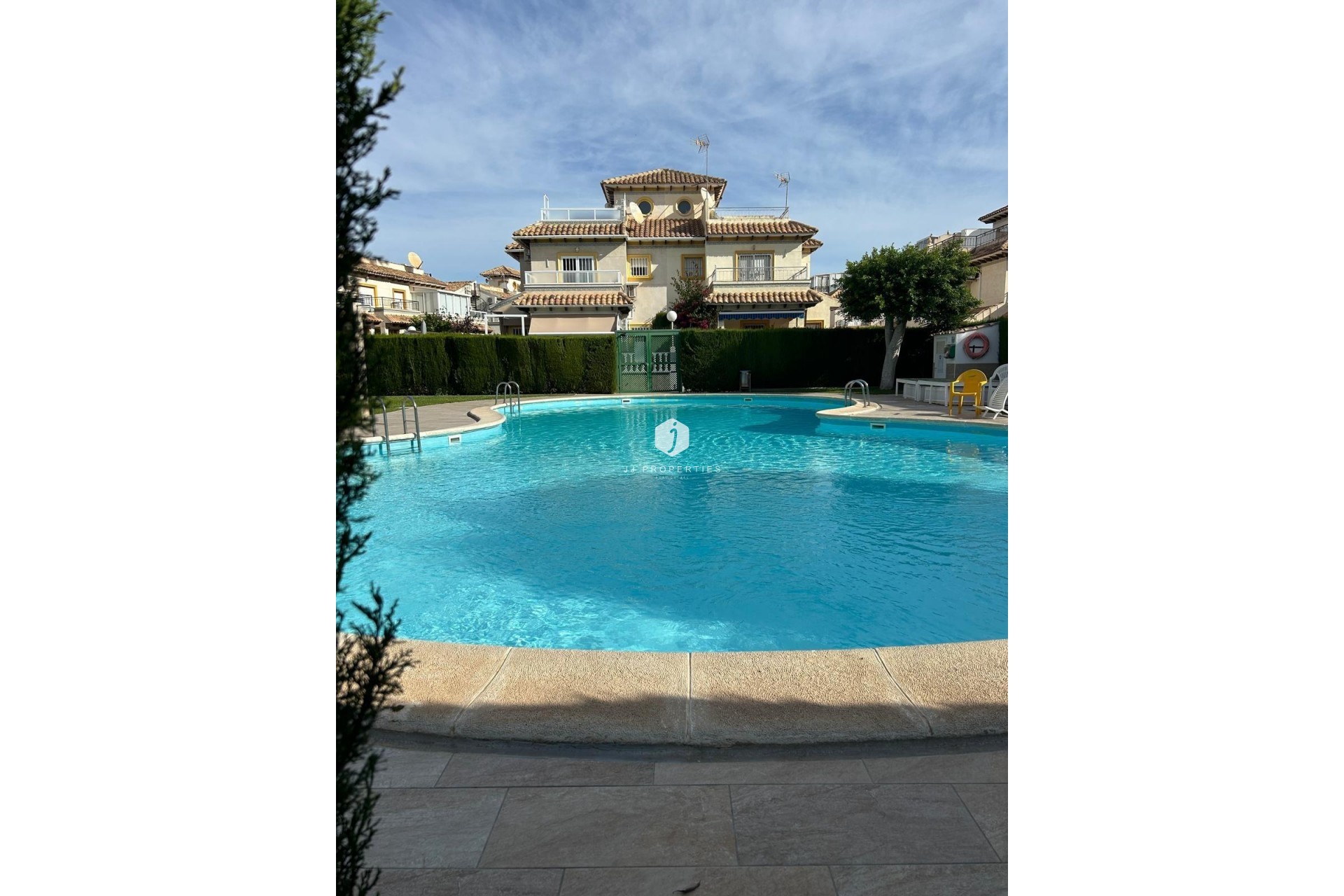 Aus zweiter Hand - Duplex -
Orihuela Costa - Rocio Del Mar