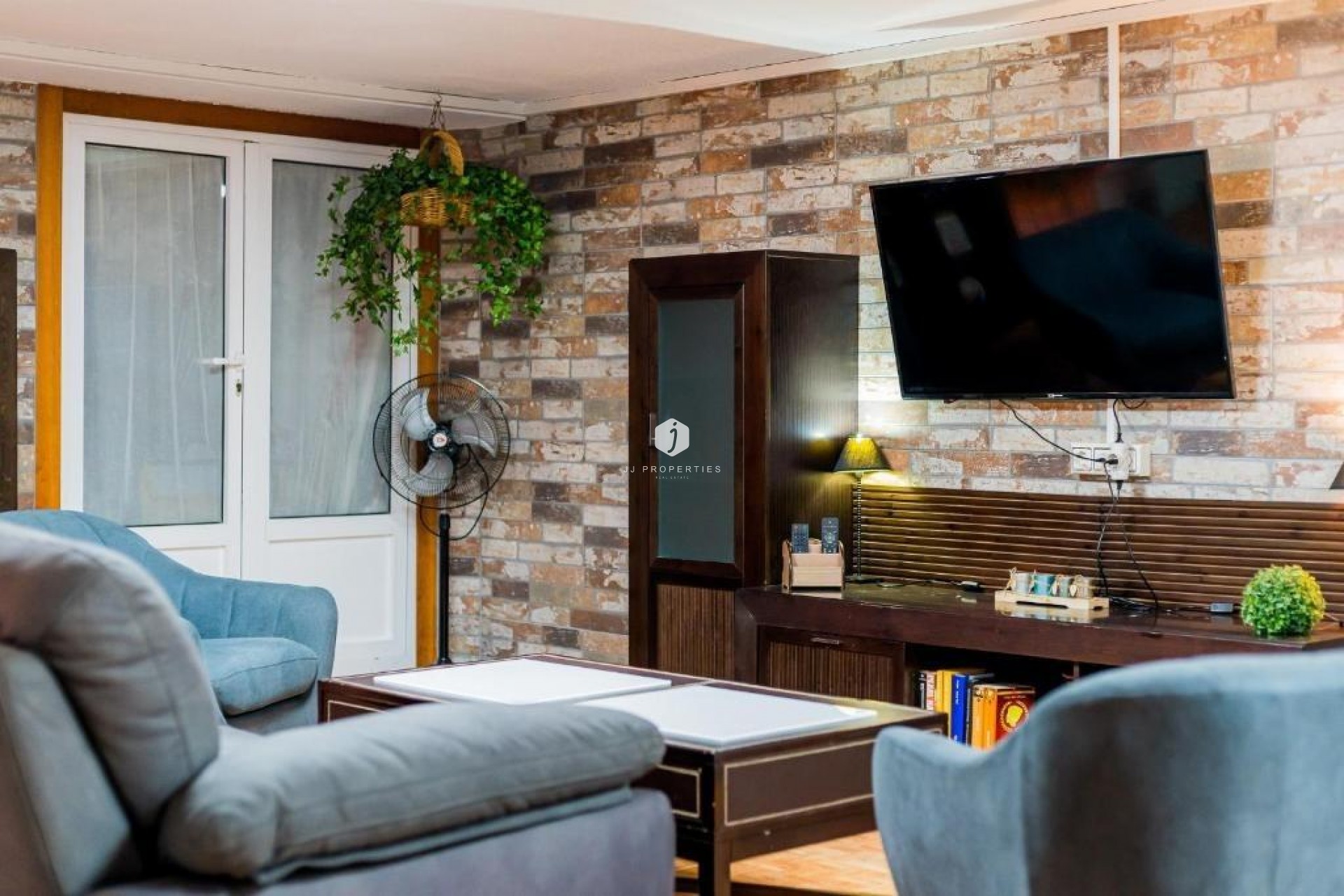 Aus zweiter Hand - Duplex -
Torrevieja - Acequion