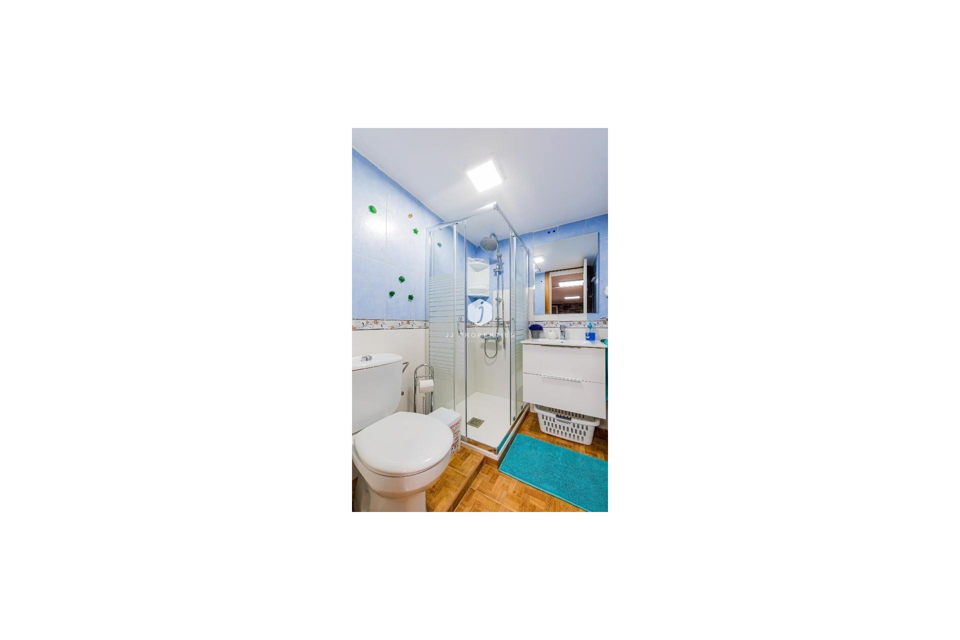 Aus zweiter Hand - Duplex -
Torrevieja - Acequion