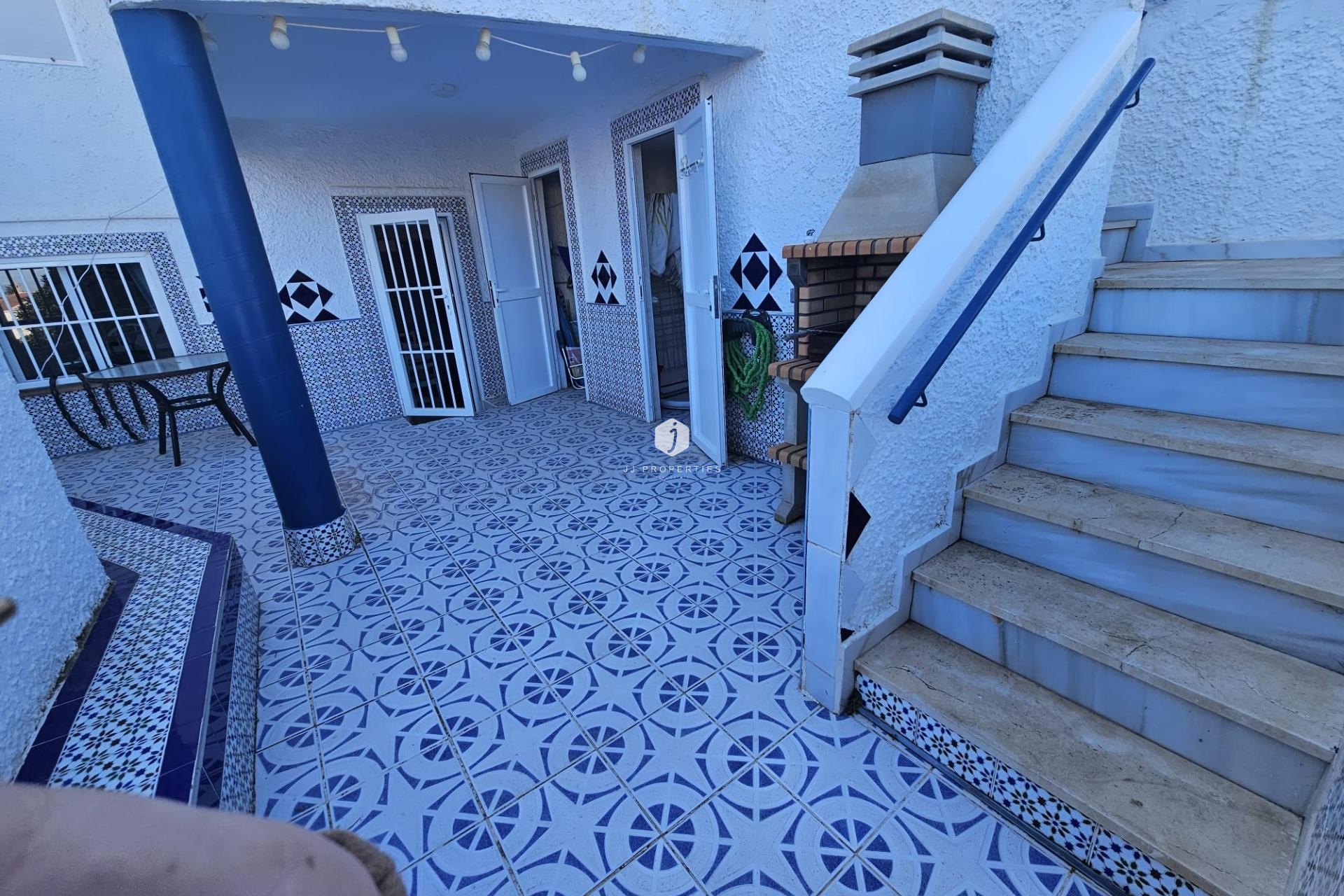 Aus zweiter Hand - Duplex -
Torrevieja - Cabo cervera