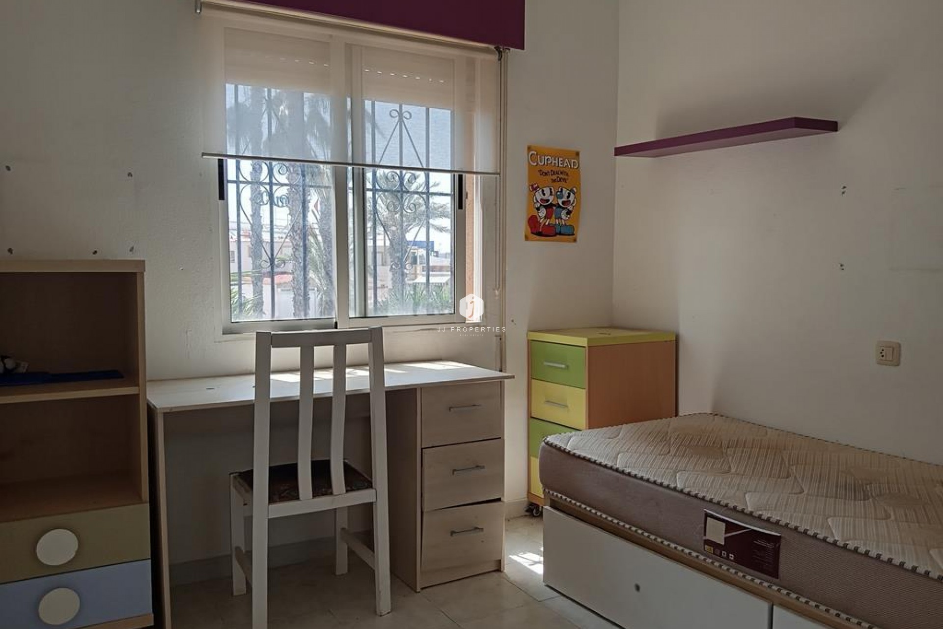 Aus zweiter Hand - Duplex -
Torrevieja - Carrefour