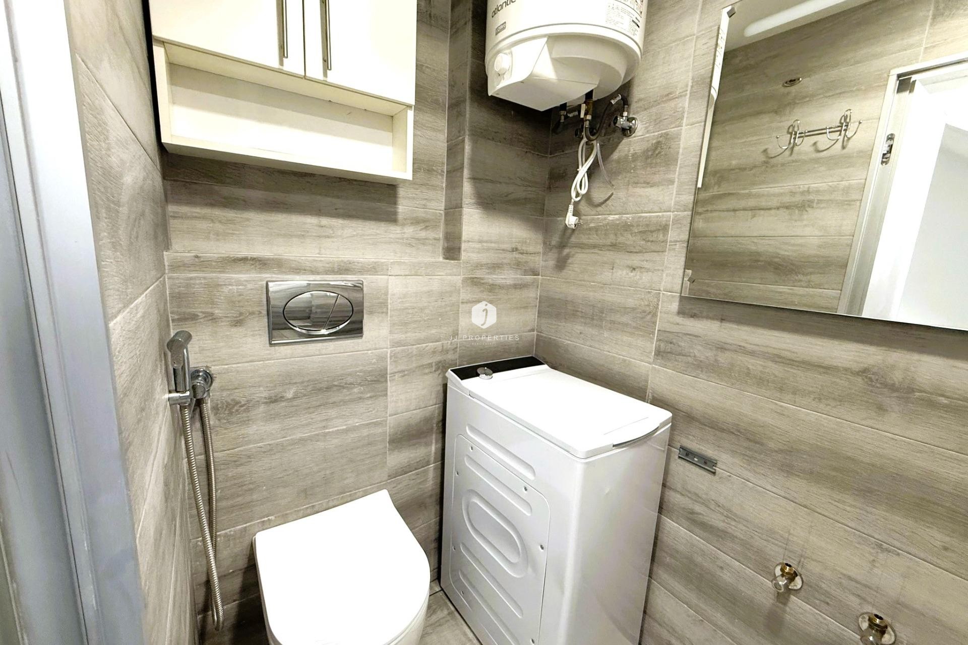 Aus zweiter Hand - Duplex -
Torrevieja - Centro