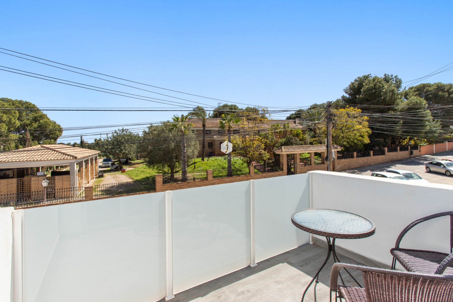 Aus zweiter Hand - Duplex -
Torrevieja - Costa Blanca