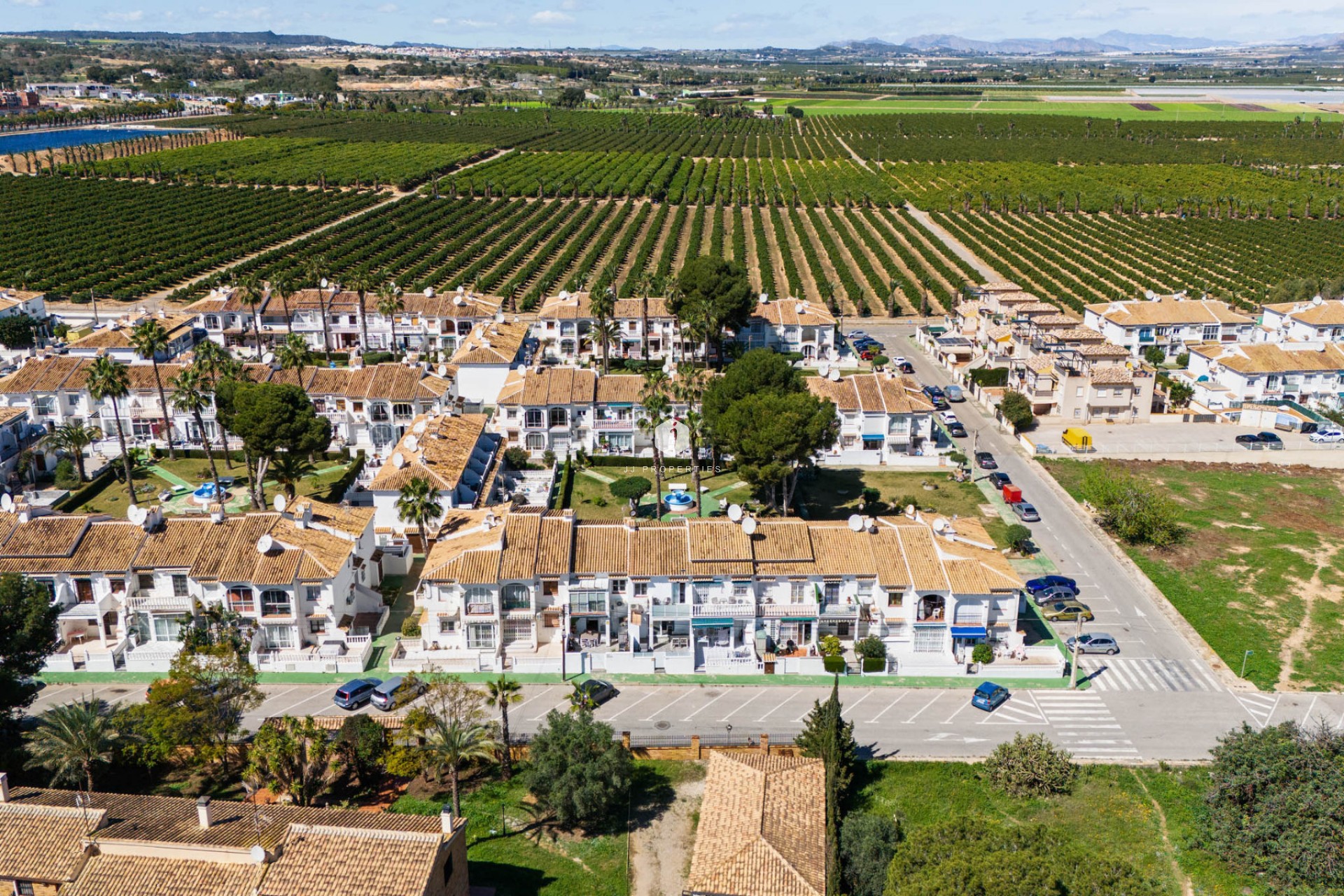 Aus zweiter Hand - Duplex -
Torrevieja - Costa Blanca