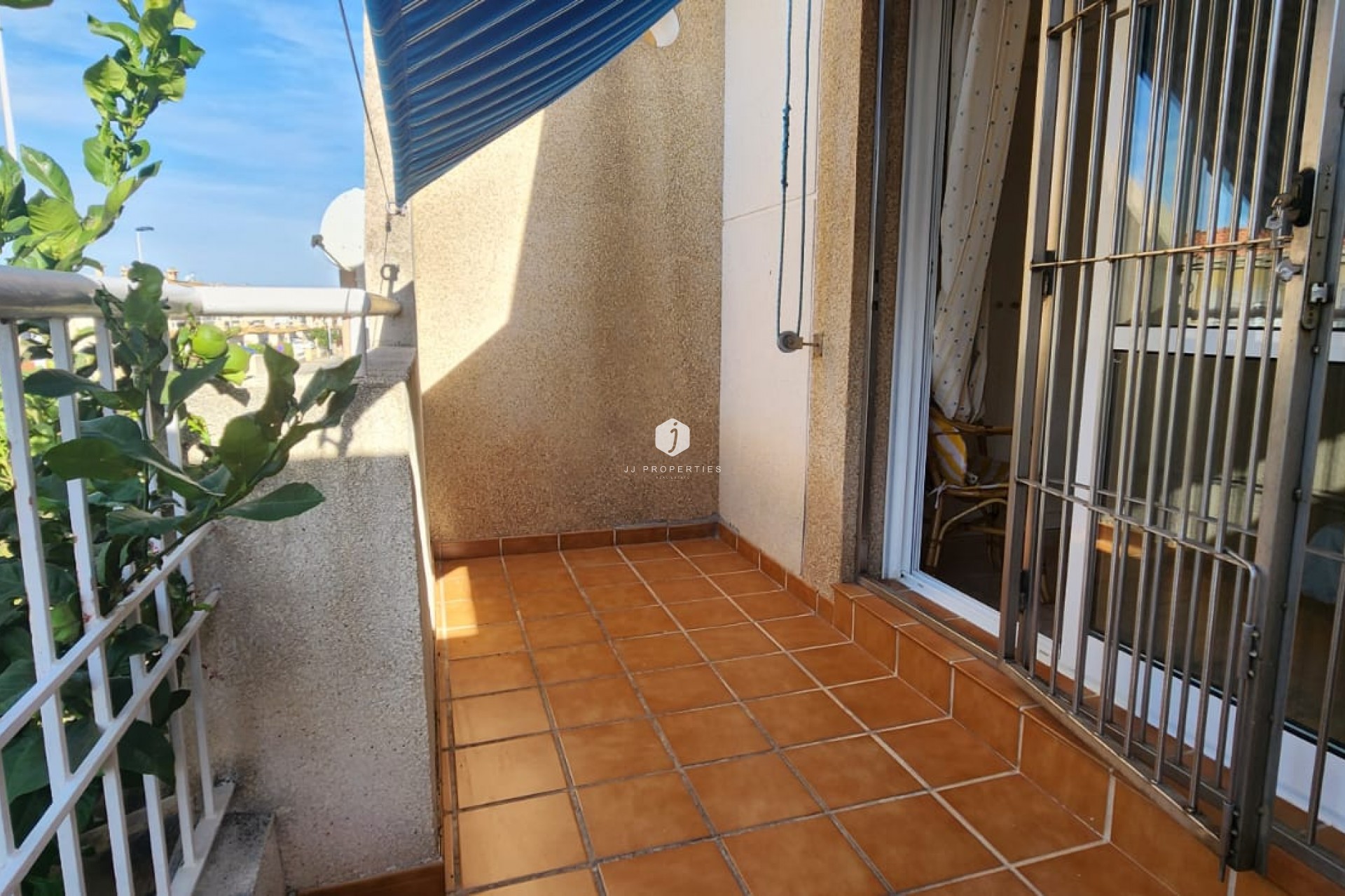 Aus zweiter Hand - Duplex -
Torrevieja - Costa Blanca