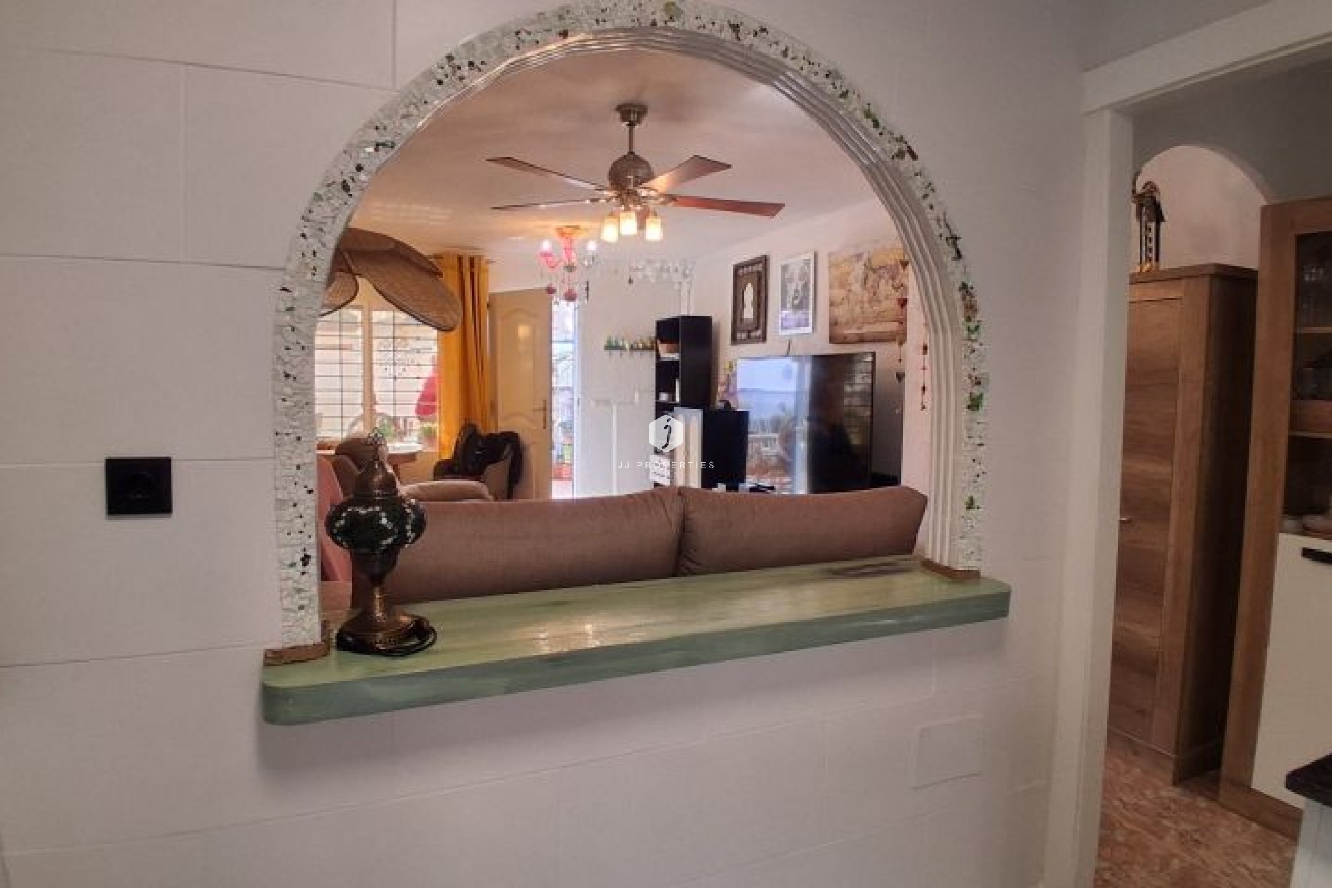 Aus zweiter Hand - Duplex -
Torrevieja - Costa Blanca