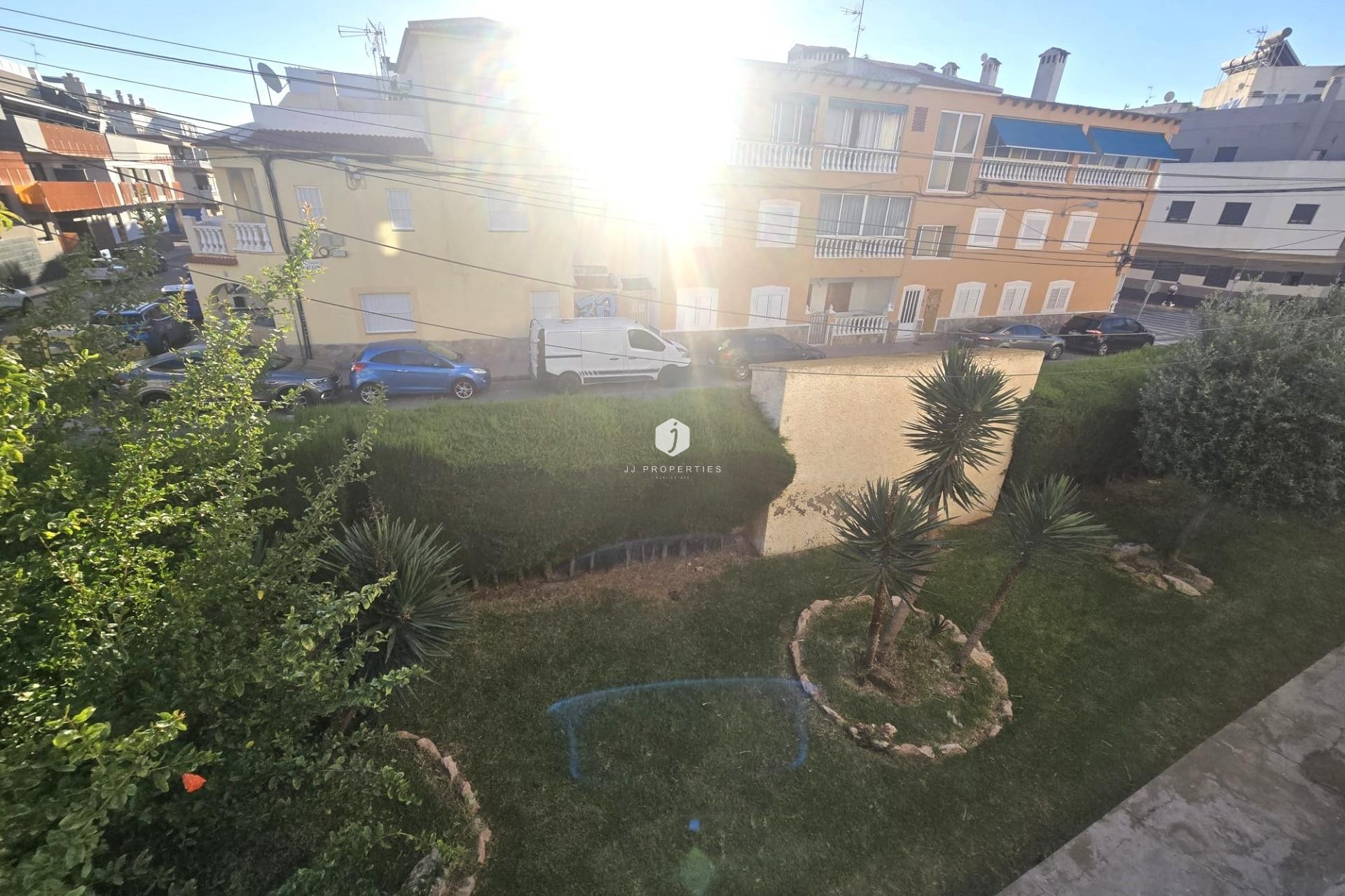 Aus zweiter Hand - Duplex -
Torrevieja - Habaneras