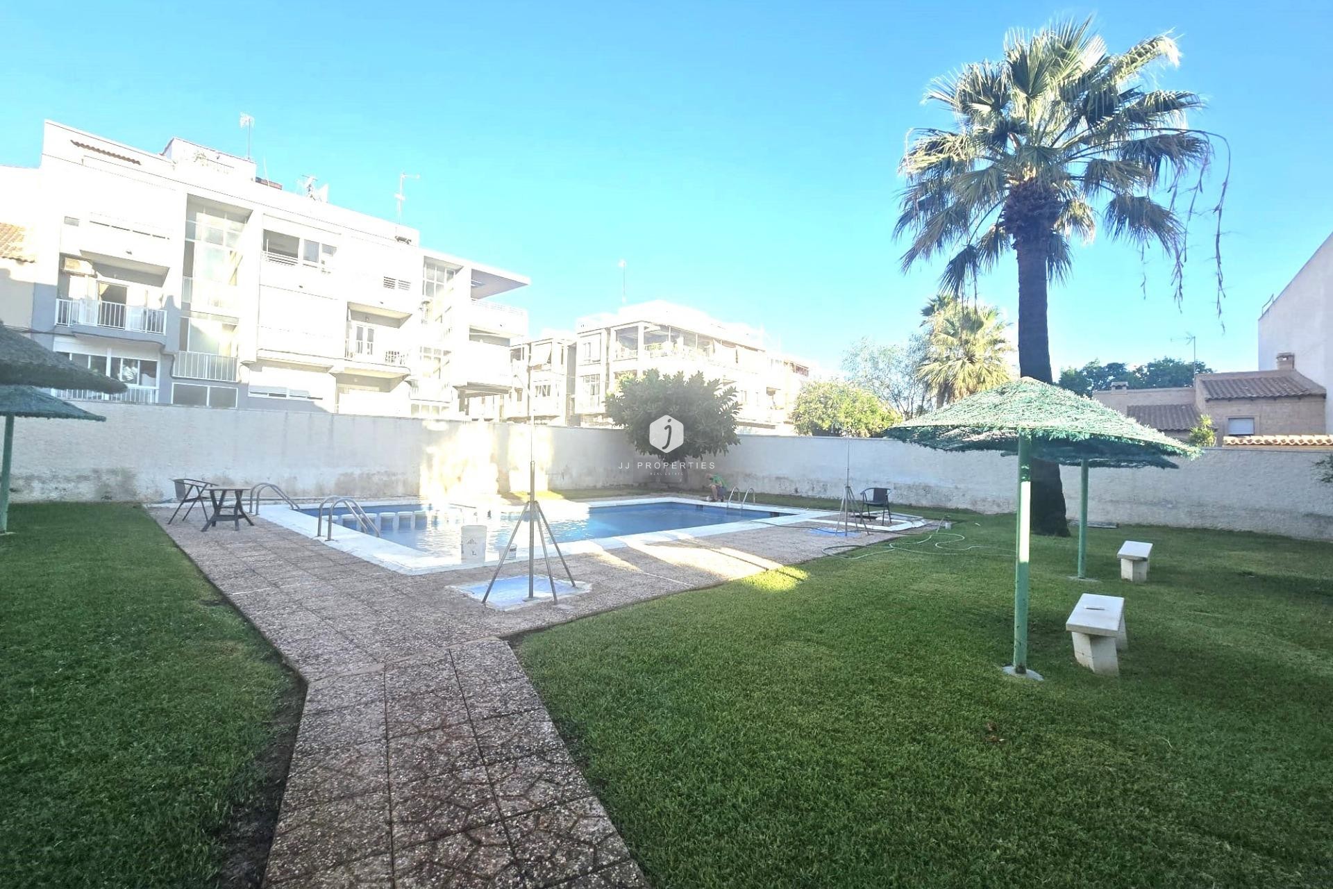 Aus zweiter Hand - Duplex -
Torrevieja - Habaneras