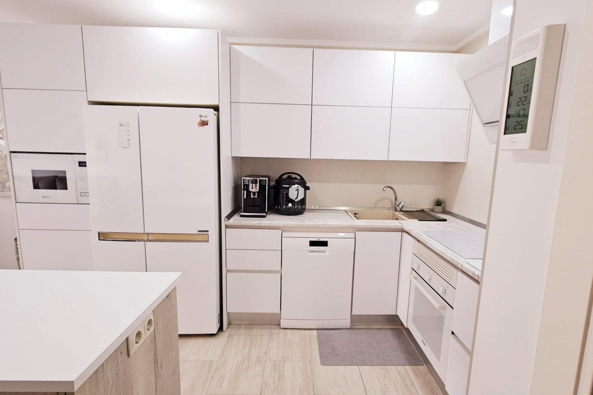 Aus zweiter Hand - Duplex -
Torrevieja - La siesta