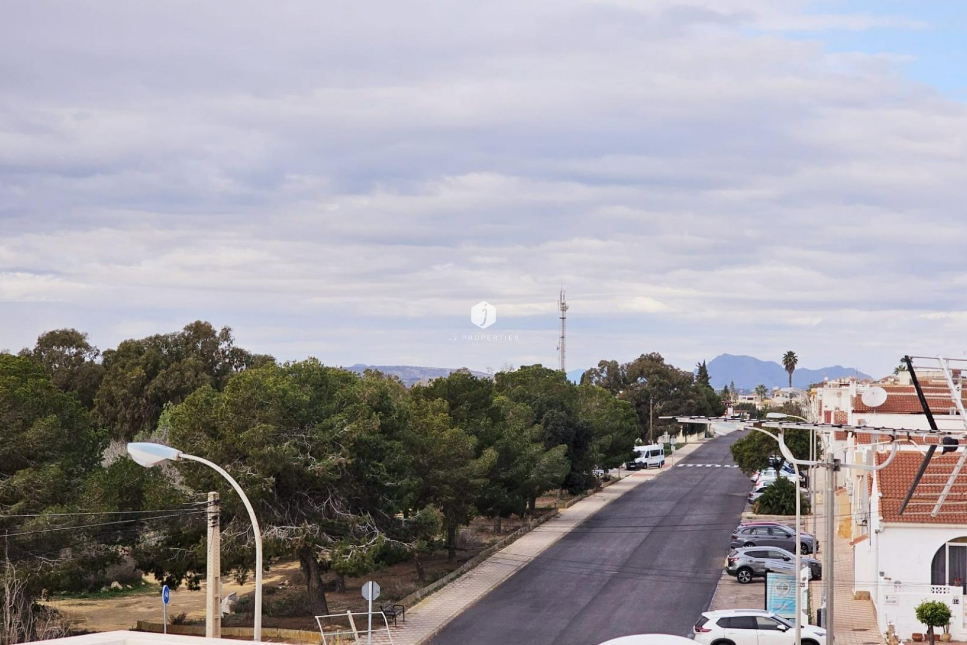Aus zweiter Hand - Duplex -
Torrevieja - La siesta