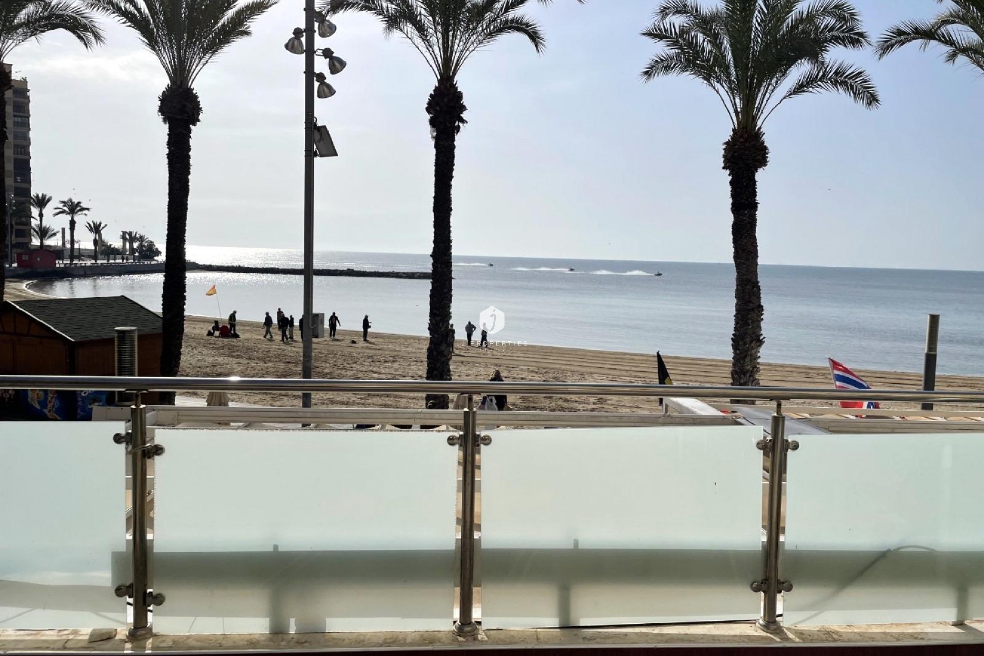 Aus zweiter Hand - Duplex -
Torrevieja - Playa del Cura