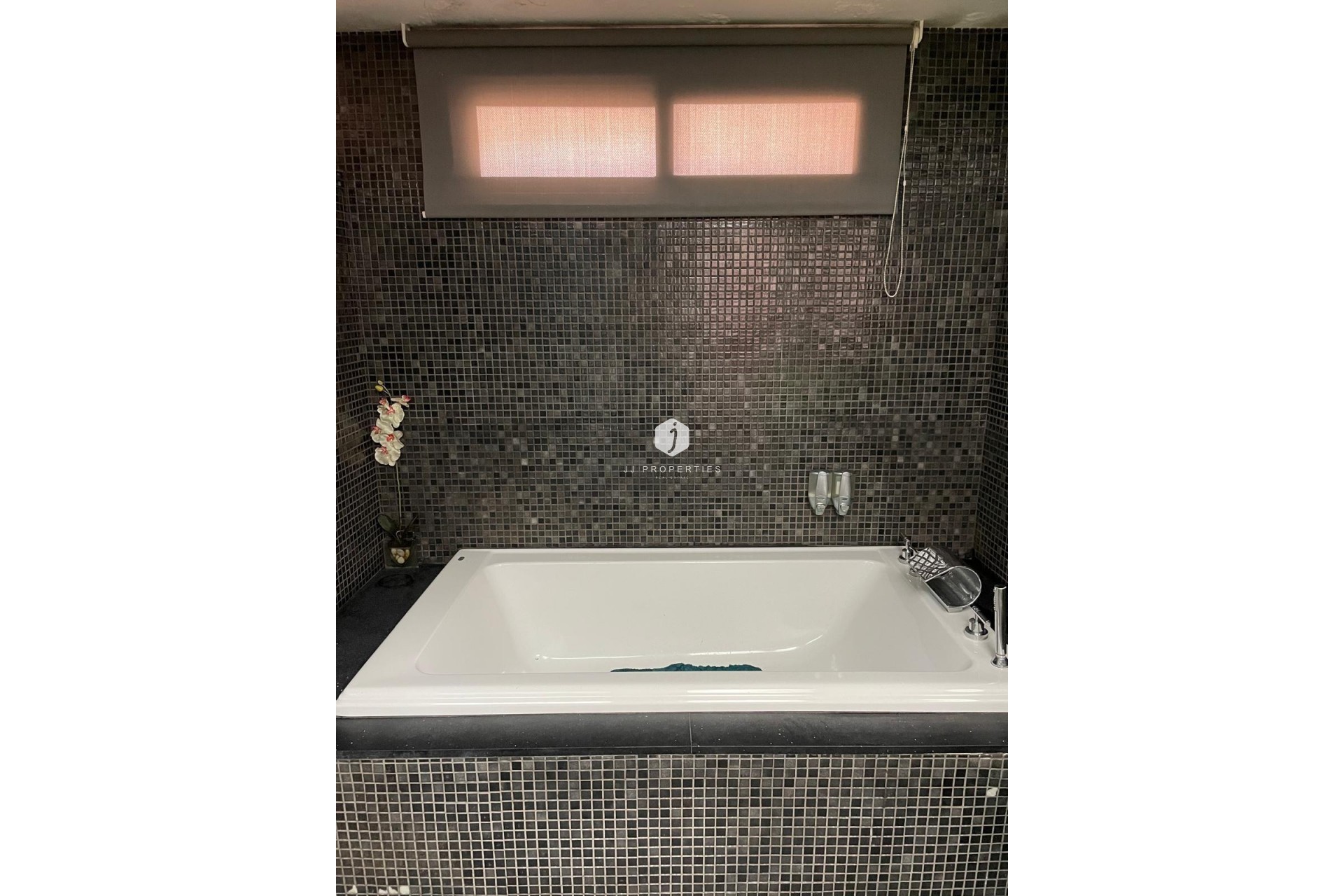 Aus zweiter Hand - Duplex -
Torrevieja - Playa del Cura