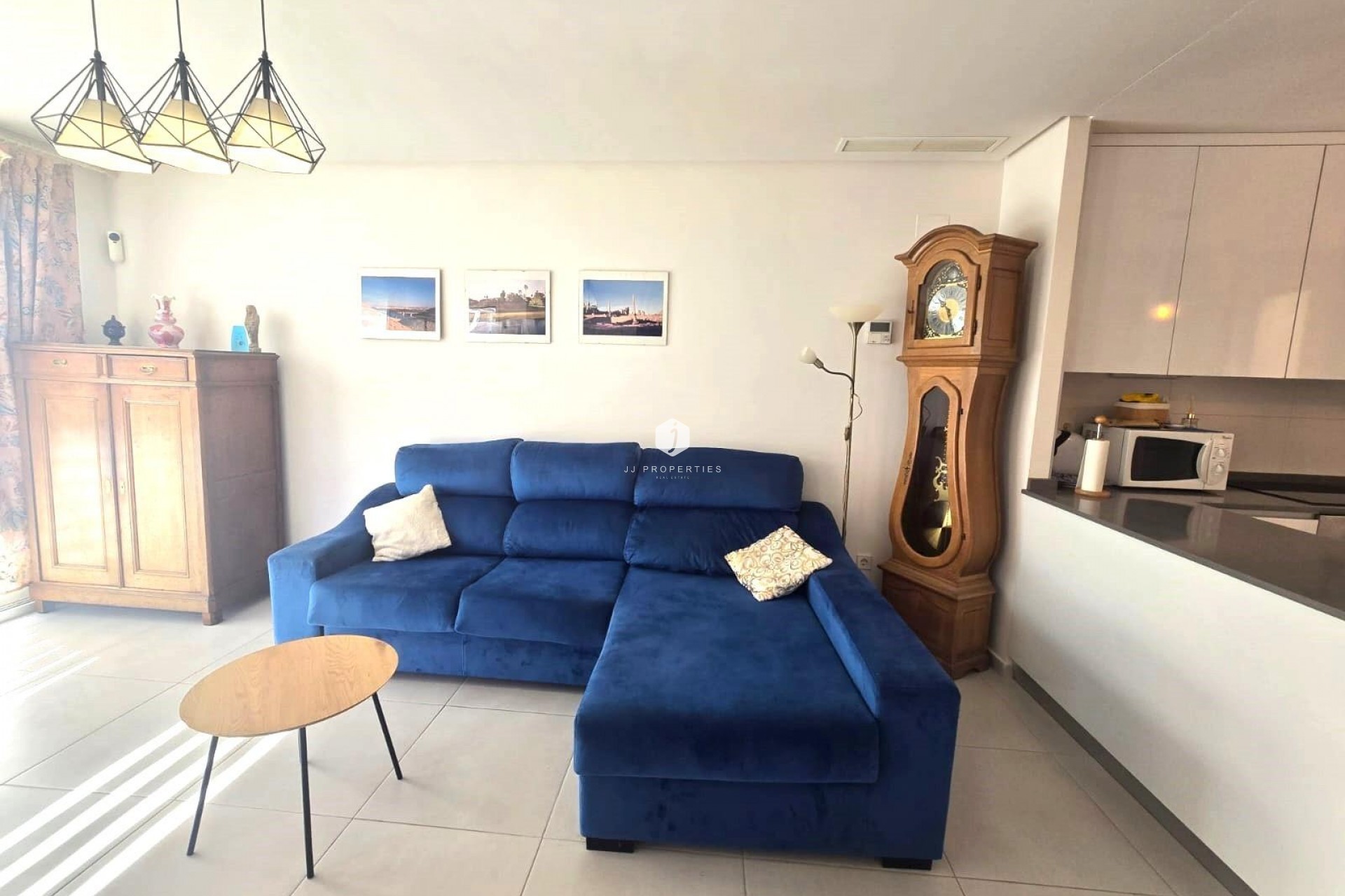 Aus zweiter Hand - Duplex -
Torrevieja - Sector 25